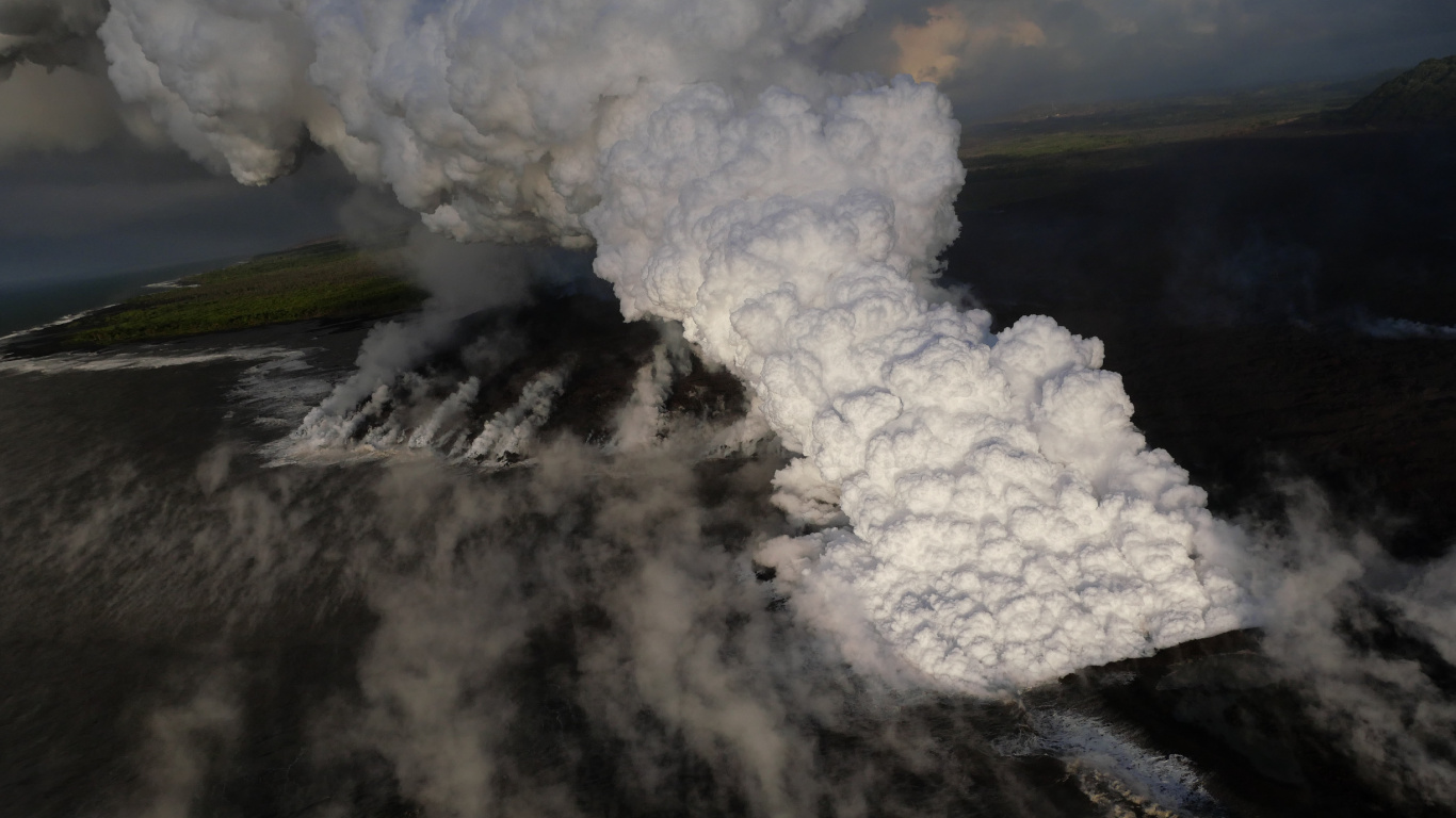 White Smoke on Green Grass Field During Daytime. Wallpaper in 1366x768 Resolution