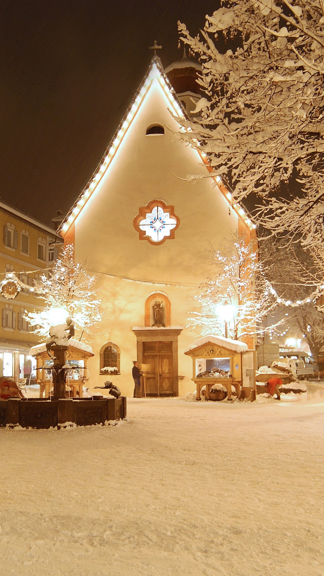 Weihnachten, Schnee, Winter, Stadt, Baum. Wallpaper in 1080x1920 Resolution