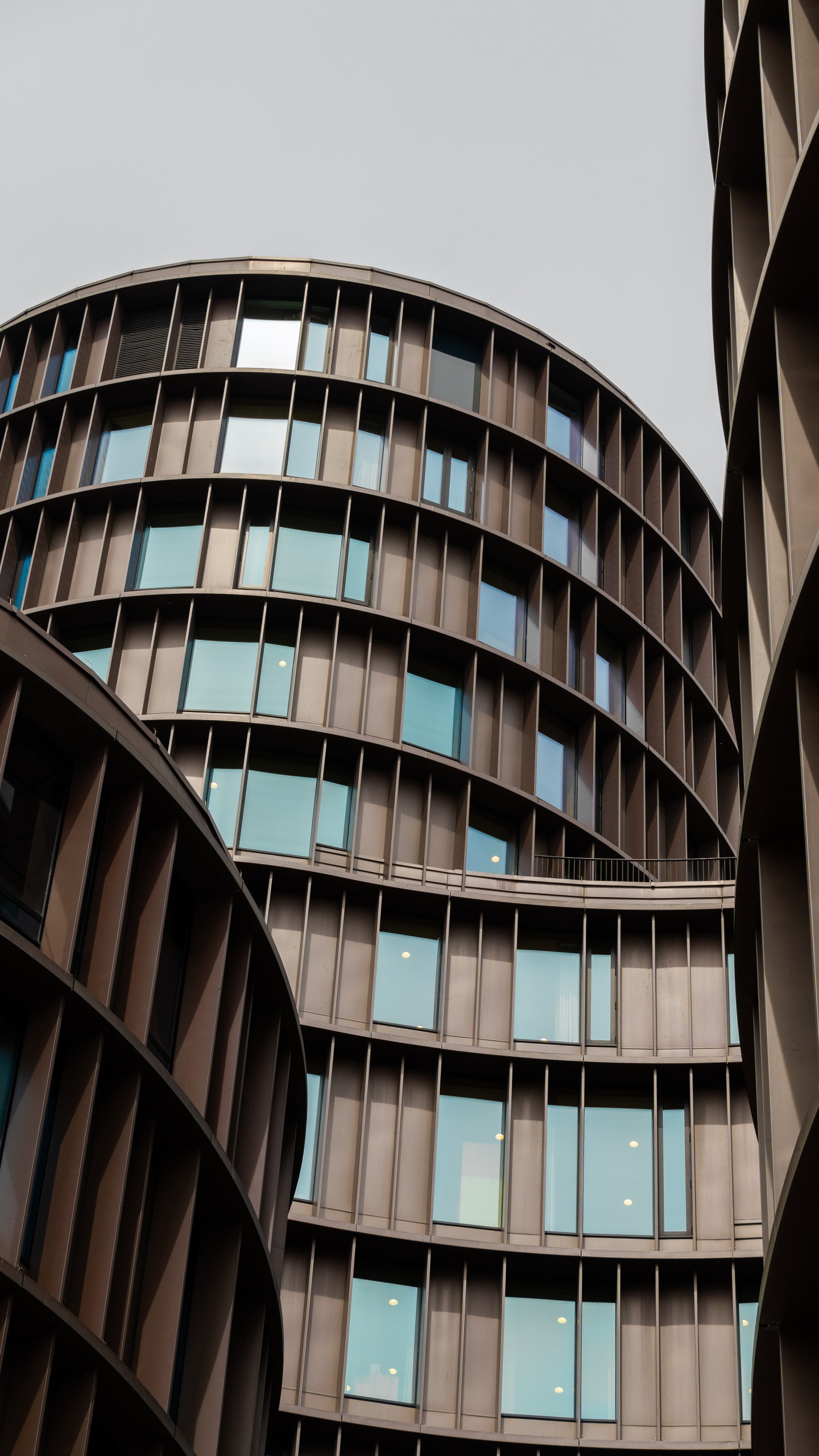 Starbucks, Gratte-ciel, Bâtiment, Copropriété, Design Urbain. Wallpaper in 1440x2560 Resolution