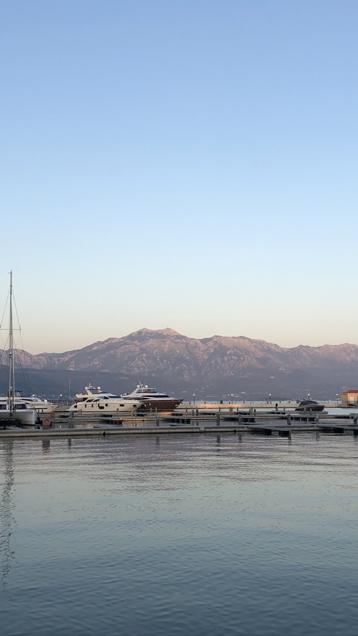 Mar, Agua, Cuerpo de Agua, Las Formaciones Montañosas, Invierno. Wallpaper in 720x1280 Resolution