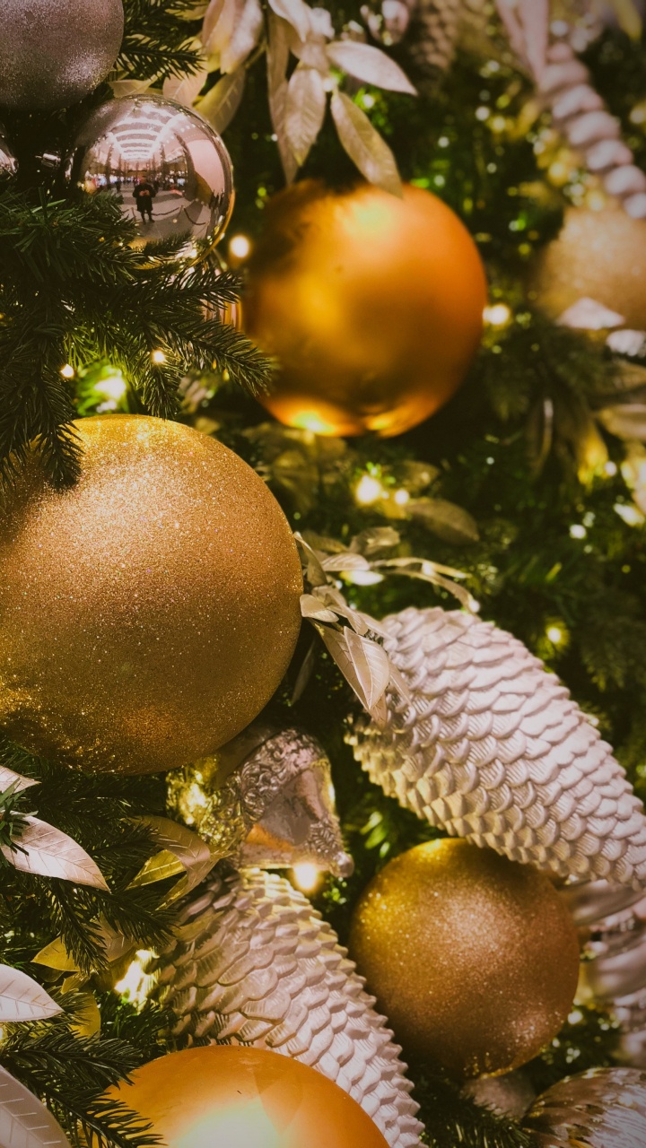 Weihnachten, Christmas Ornament, Weihnachtsbaum, Weihnachtsdekoration, Weihnachtsmann. Wallpaper in 720x1280 Resolution