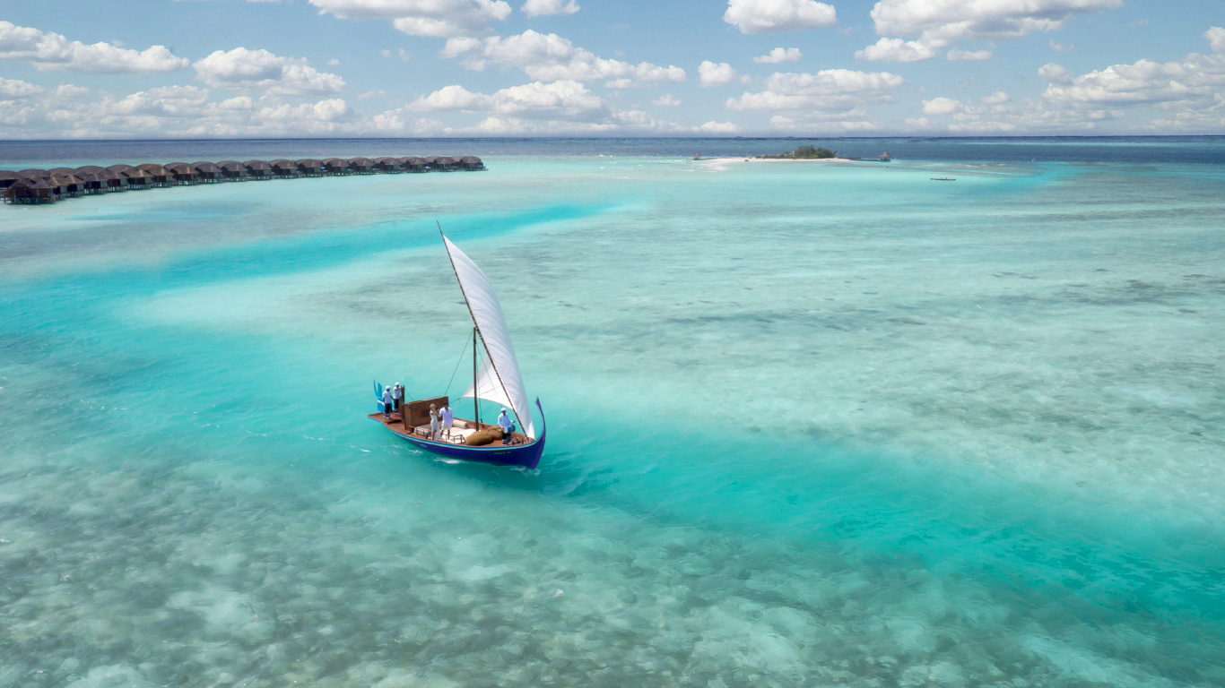 Brown Boat on Sea During Daytime. Wallpaper in 1366x768 Resolution