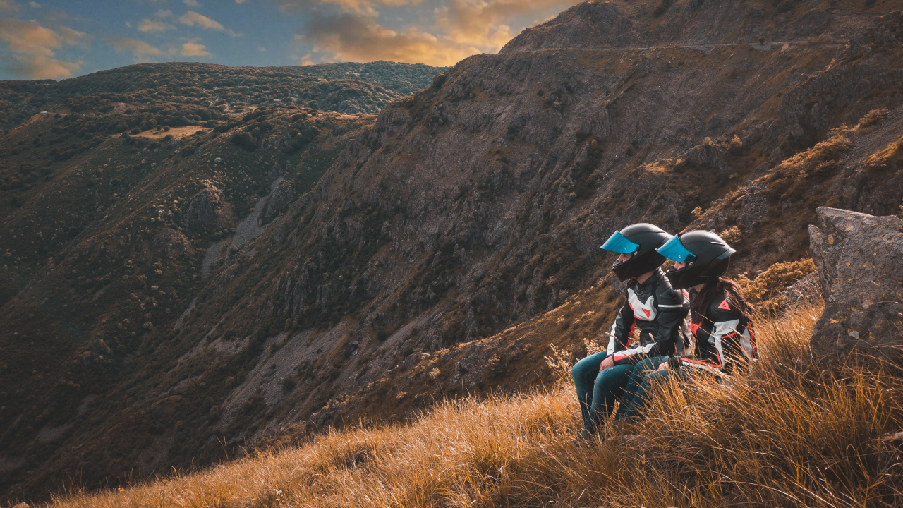 Les Reliefs Montagneux, Highland, Crête, Aventure, Colline. Wallpaper in 1280x720 Resolution