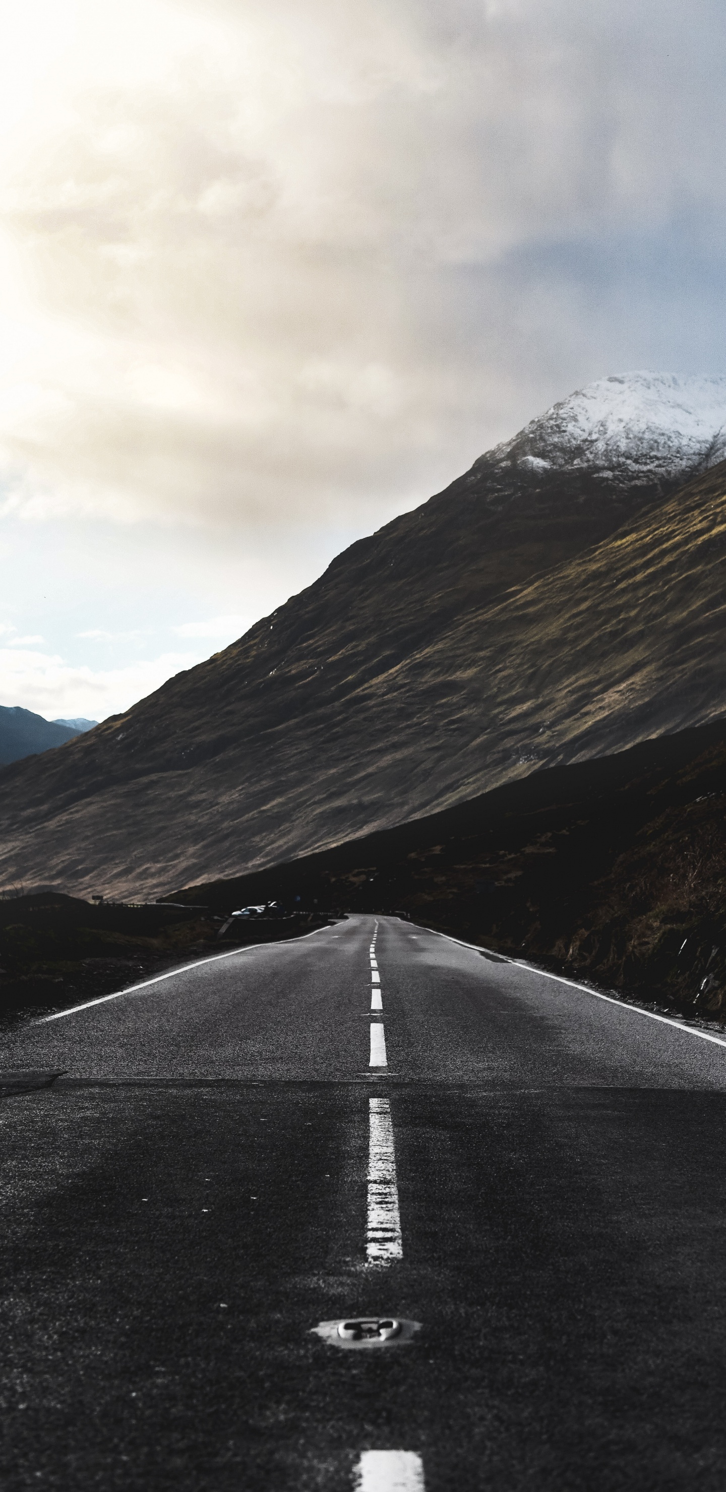 Road, Hochland, Bergigen Landschaftsformen, Asphalt, Cloud. Wallpaper in 1440x2960 Resolution