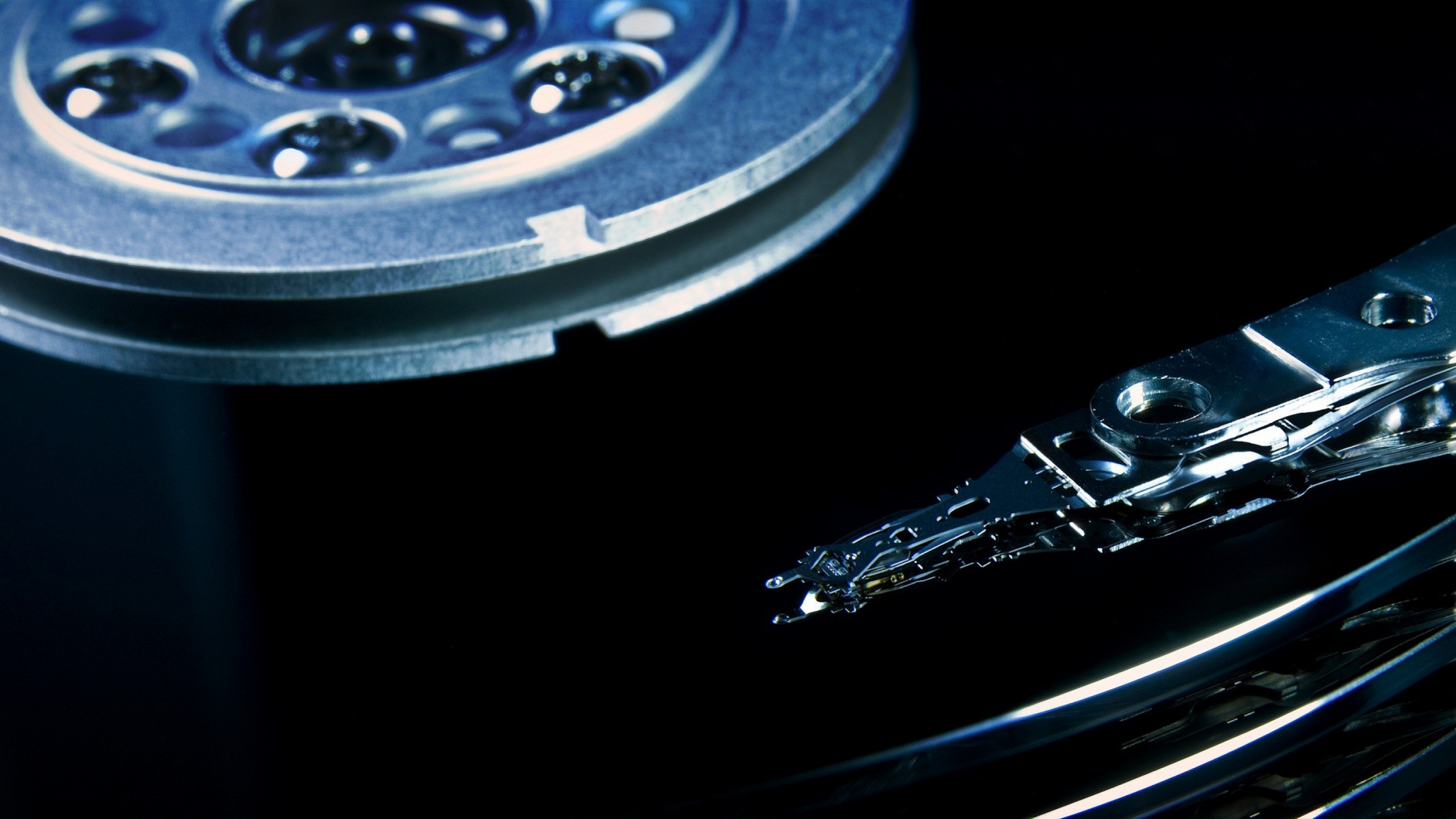 Tocadiscos de Vinilo Plateado y Negro. Wallpaper in 2560x1440 Resolution