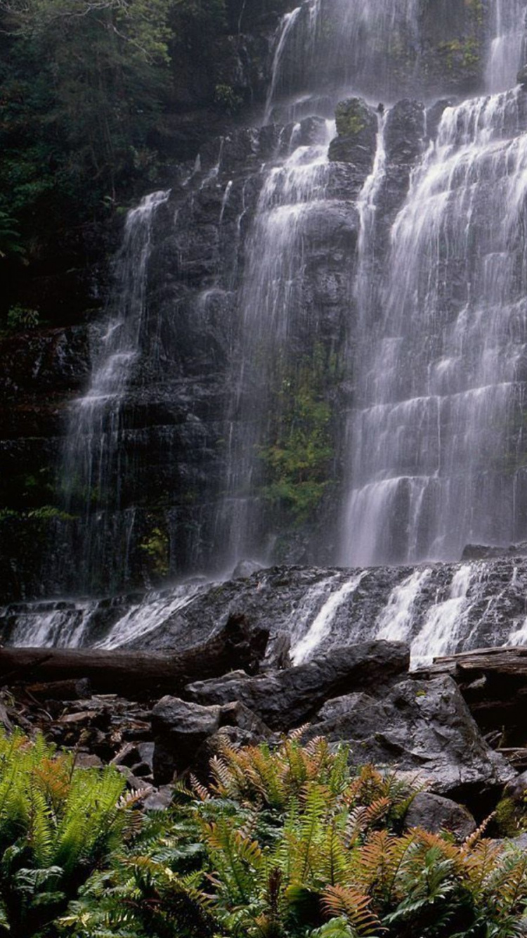 Waterfalls in The Middle of Rocks. Wallpaper in 750x1334 Resolution