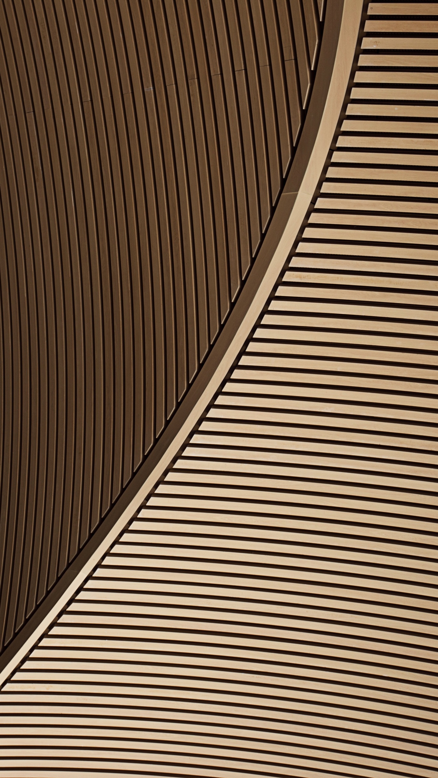 Braun-schwarz Gestreiftes Textil. Wallpaper in 1440x2560 Resolution