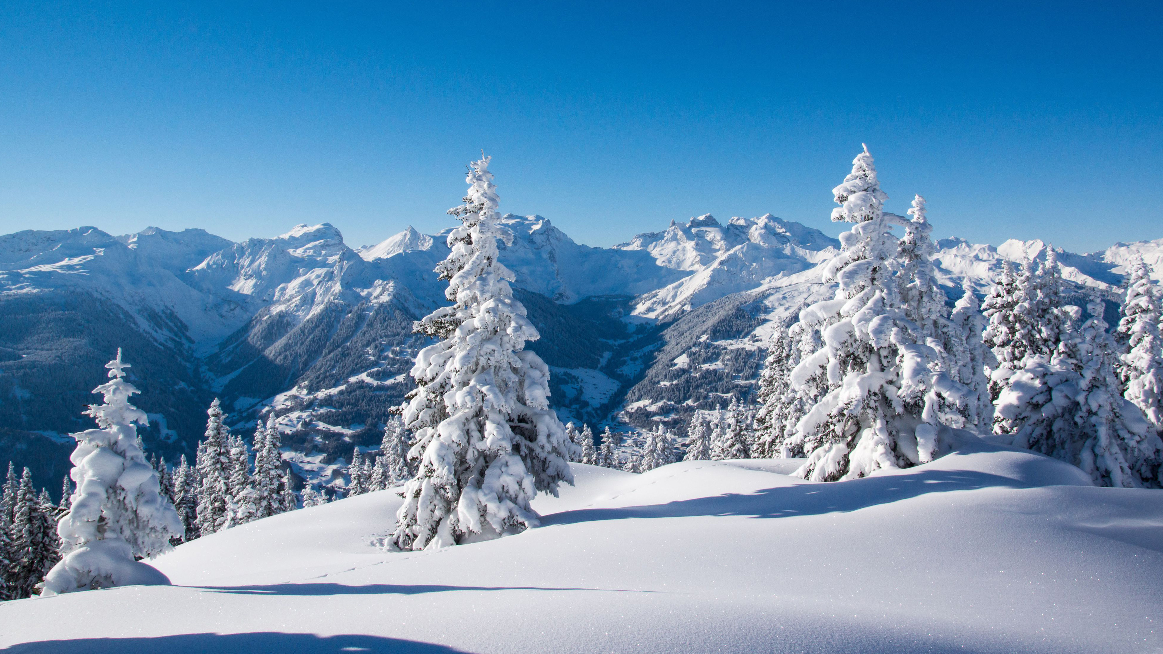 Snow Covered Mountain Under Blue Sky During Daytime. Wallpaper in 3840x2160 Resolution