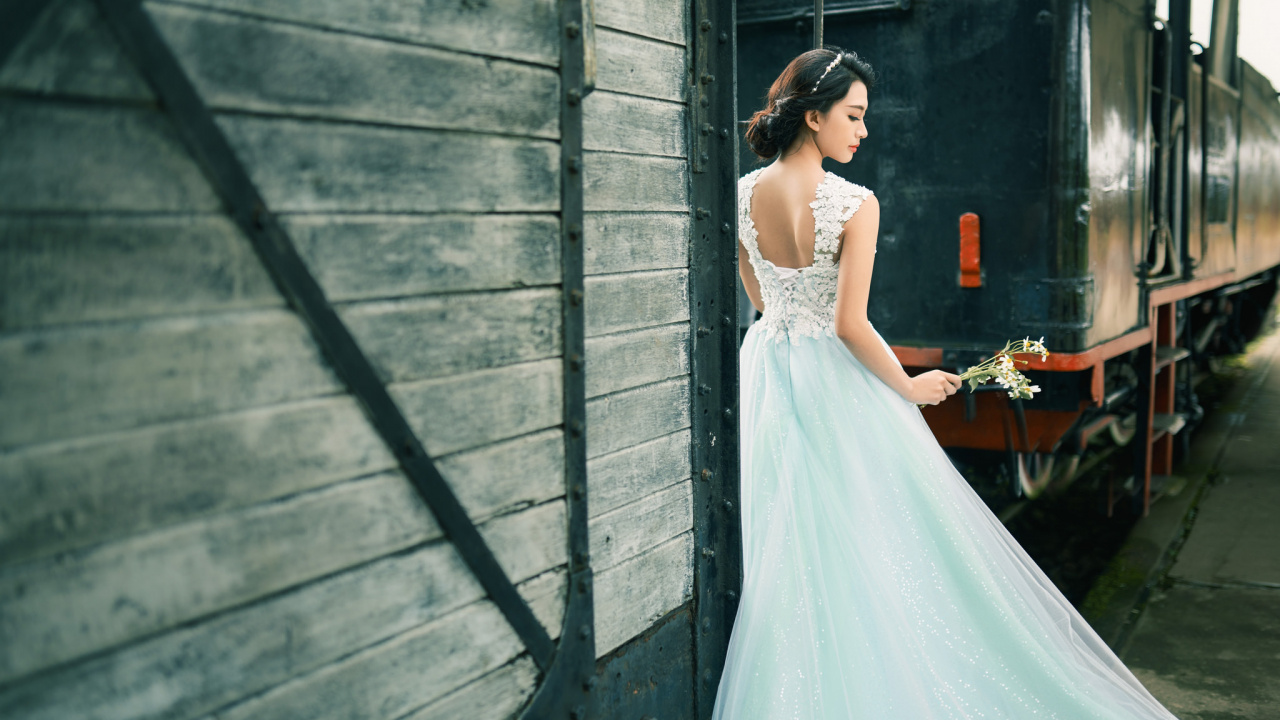 Robe de Mariée, Robe, Vêtement, Épaule, Mariée Vêtements. Wallpaper in 1280x720 Resolution