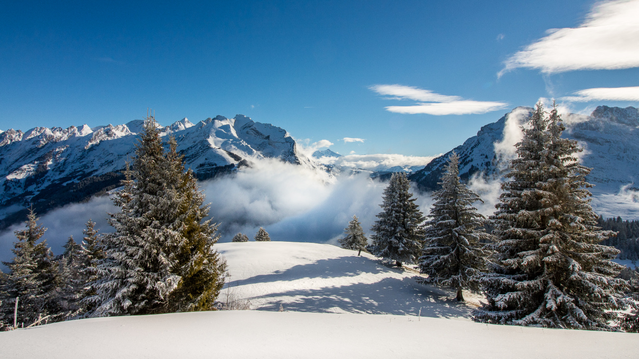 la Clusaz, Montaña, Nieve, Azure, Paisaje Natural. Wallpaper in 1280x720 Resolution