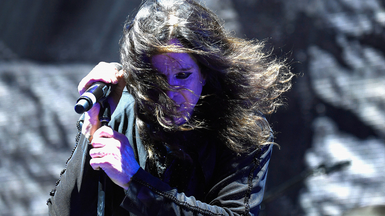 No Más Visitas II, Black Sabbath, Morado, Rendimiento, Evento. Wallpaper in 1280x720 Resolution