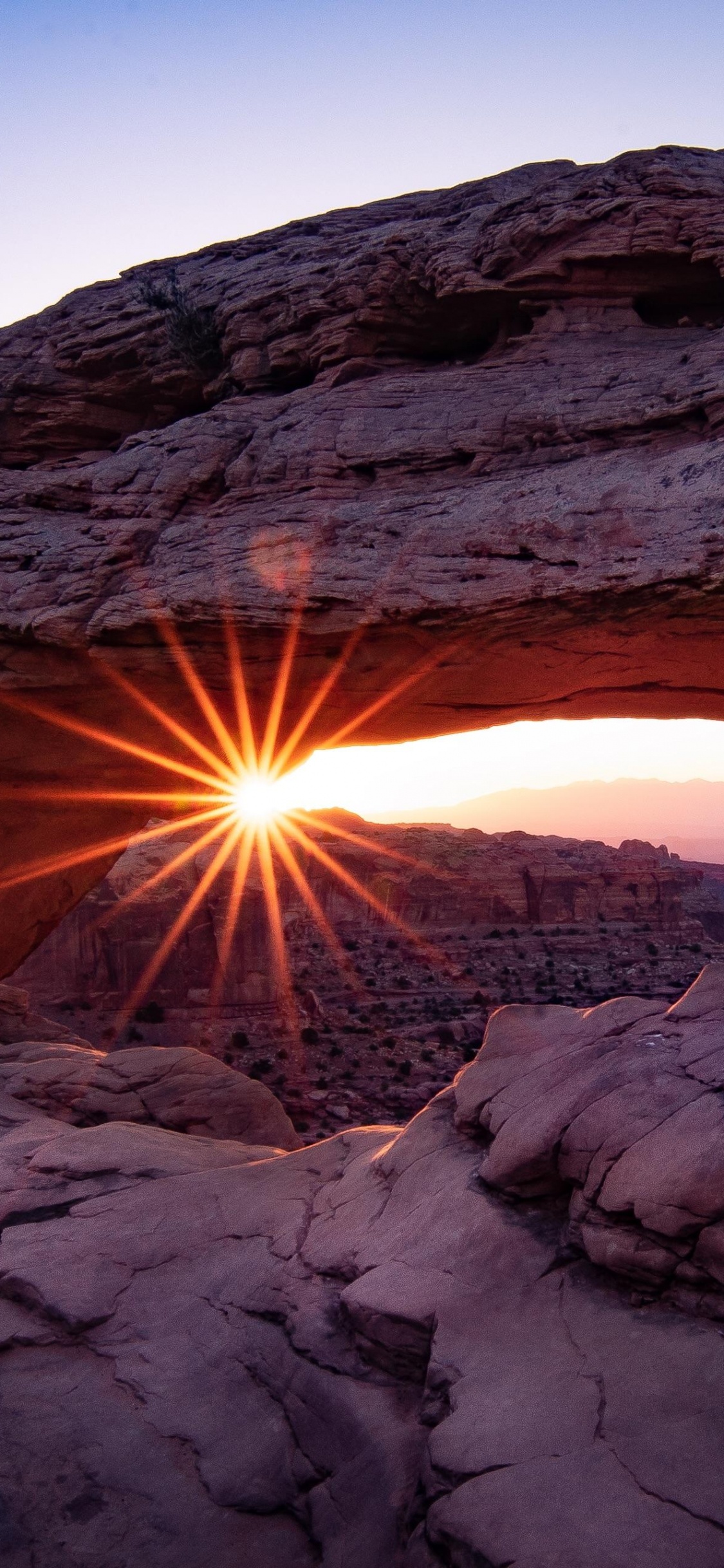 Mesa Arch, Arches National Park, Nationalpark, Park, Bogen. Wallpaper in 1125x2436 Resolution