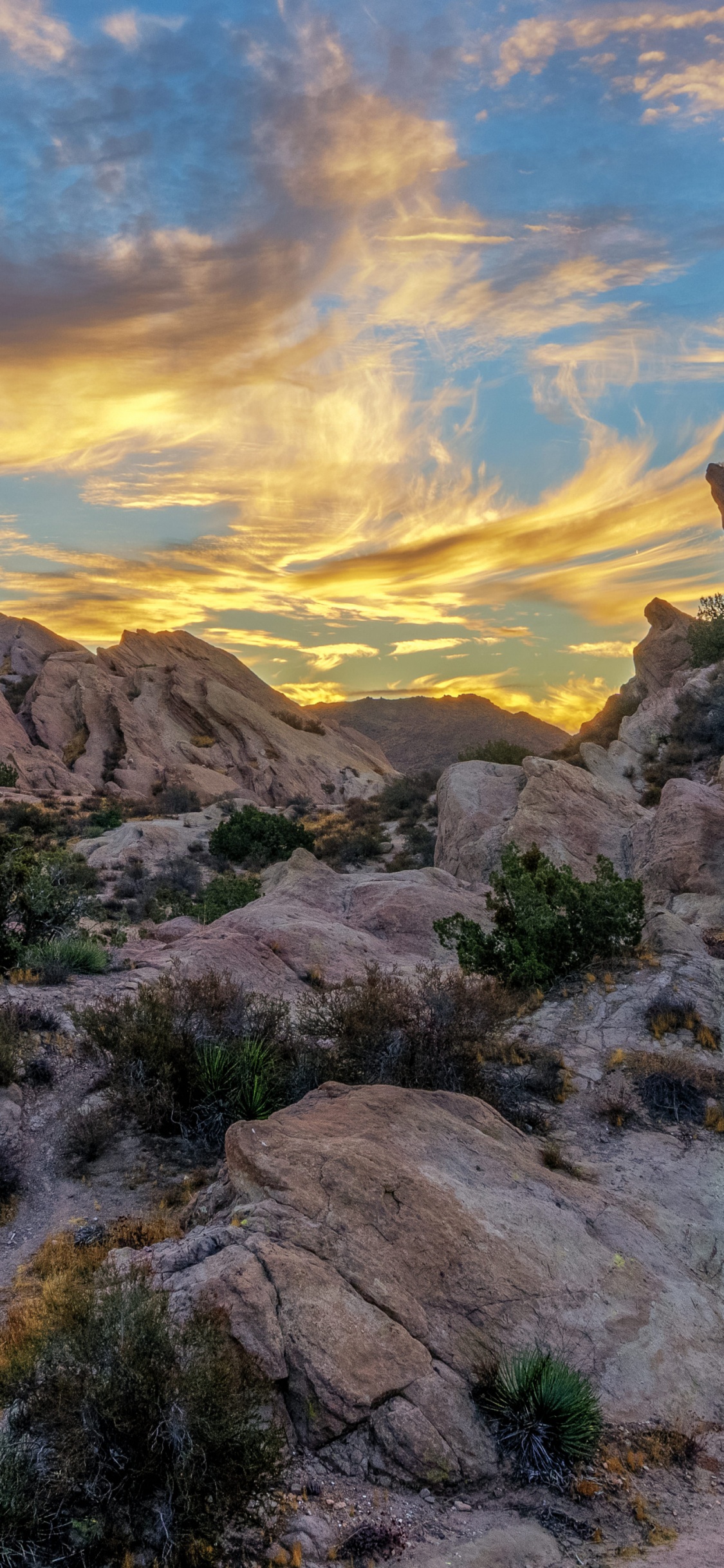 Badlands, Geología, Montaña, Paisaje Natural, Highland. Wallpaper in 1125x2436 Resolution