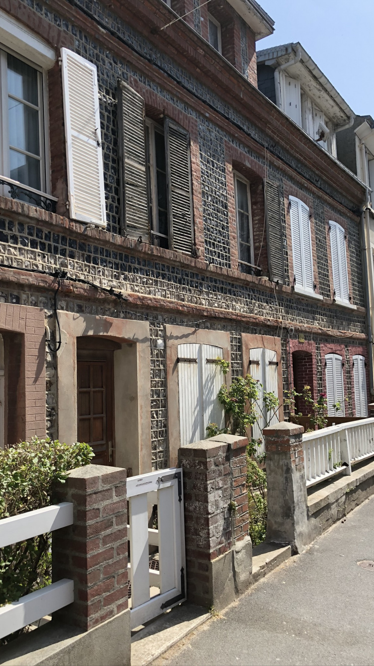 Inmueble, Propiedad, Fachada, Edificio, Accesorio. Wallpaper in 750x1334 Resolution