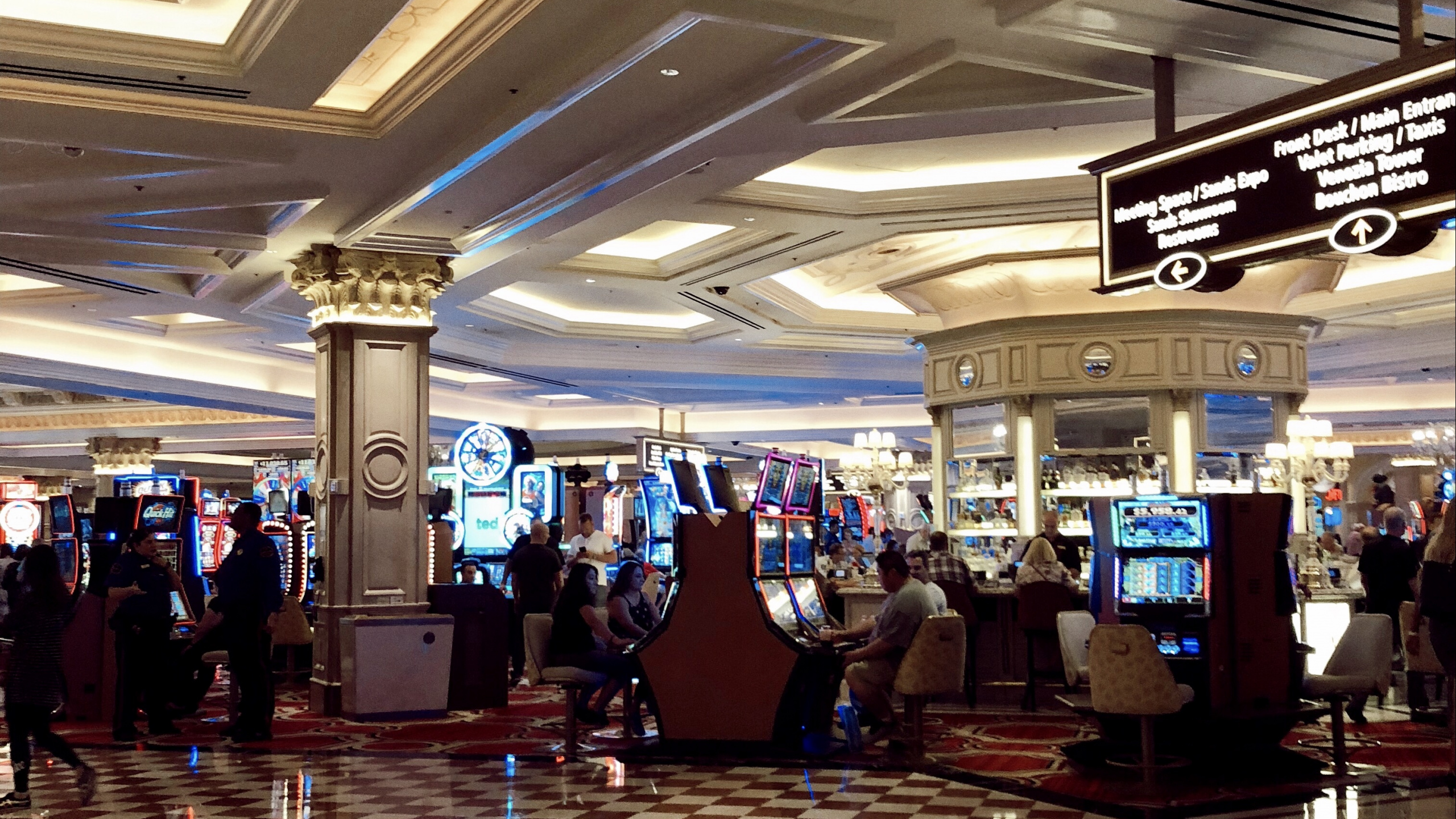 Alexandra Soumm, Shopping Centre, Lighting, Interior Design, Ceiling. Wallpaper in 2560x1440 Resolution