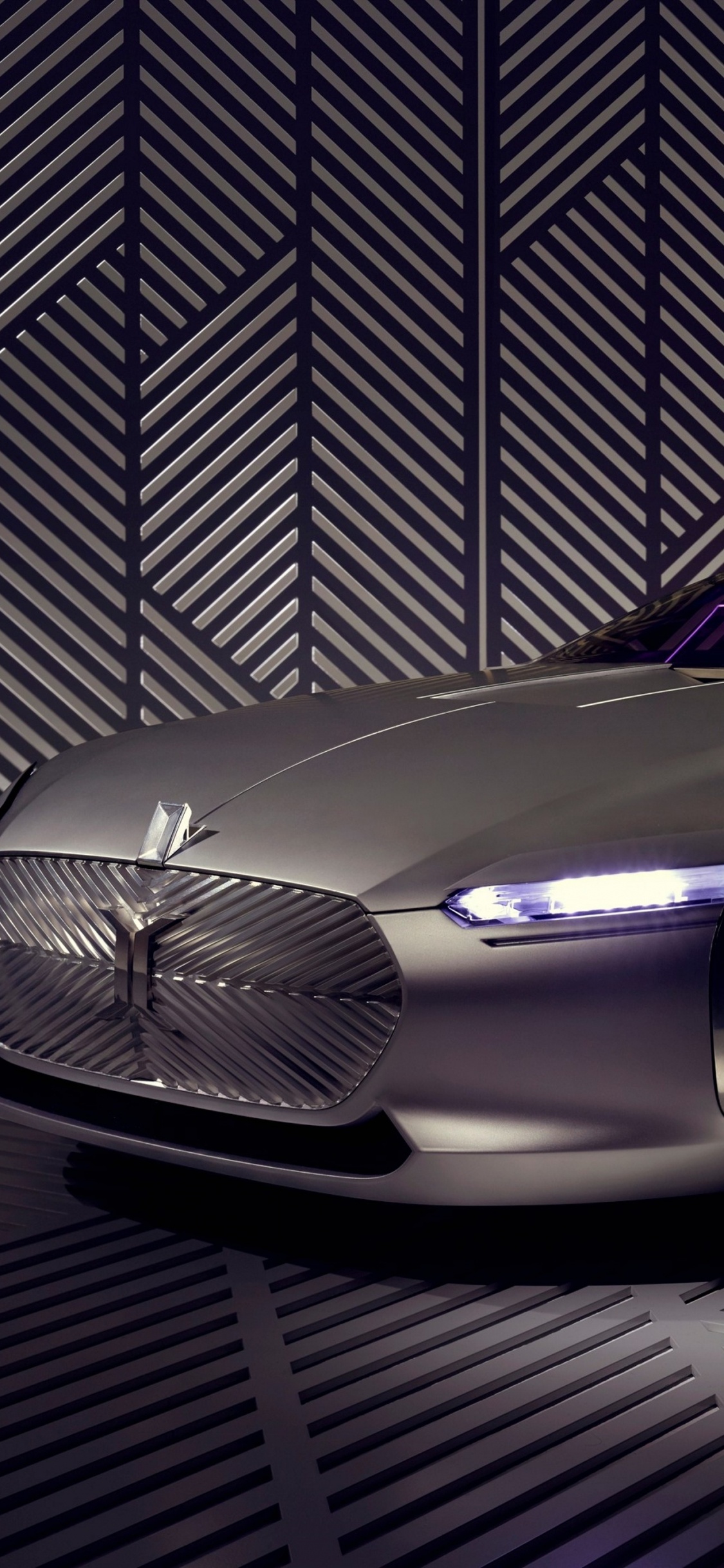 Foto en Escala de Grises de un Cupé Frente a la Pared. Wallpaper in 1125x2436 Resolution