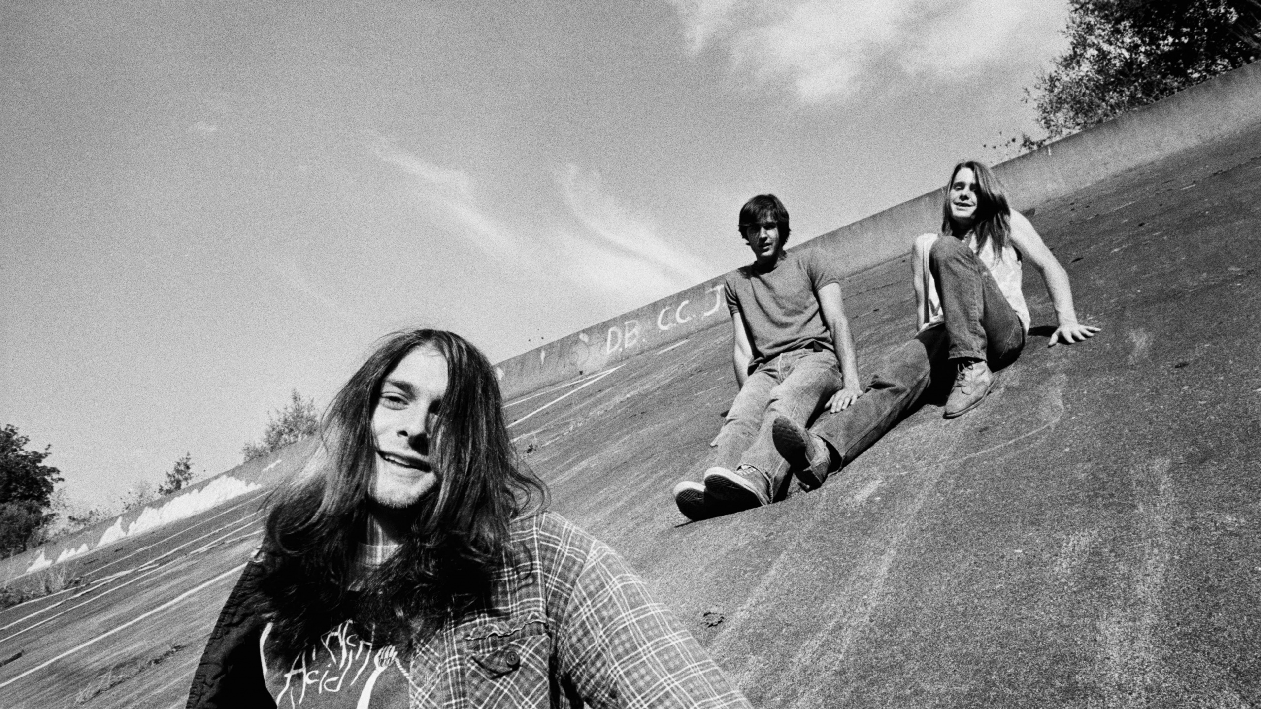 Nirvana, Bleach, Grunge, Drummer, White. Wallpaper in 2560x1440 Resolution