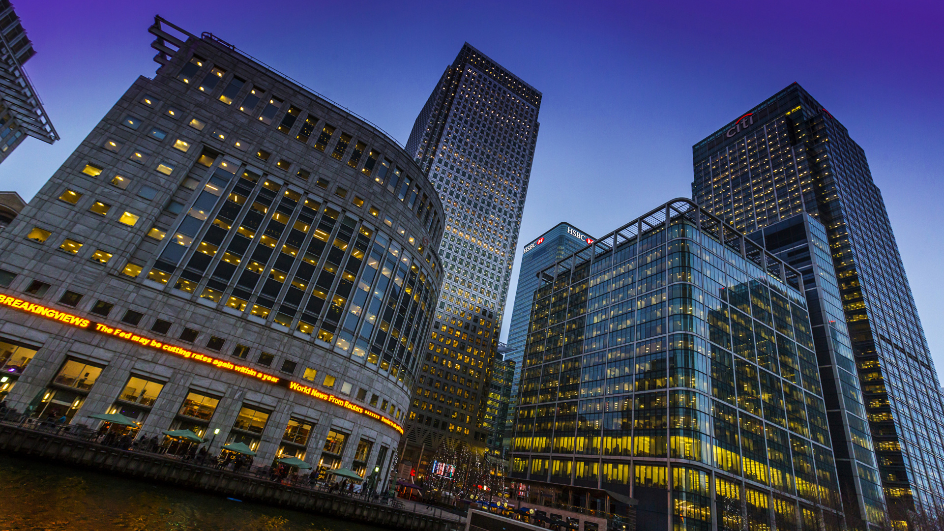 Gray Concrete Building During Night Time. Wallpaper in 1920x1080 Resolution