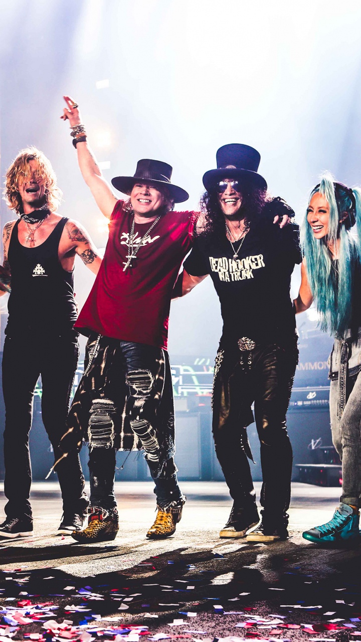 Not in This Lifetime Tour, Guns N Roses, Hard Rock, Performance, Social Group. Wallpaper in 720x1280 Resolution