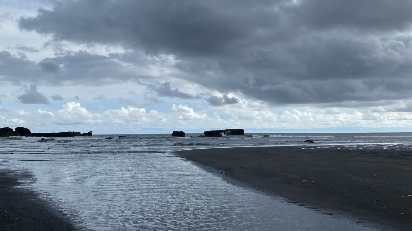 人体内的水, 流体, 水资源, 海岸, 岸边 壁纸 1366x768 允许