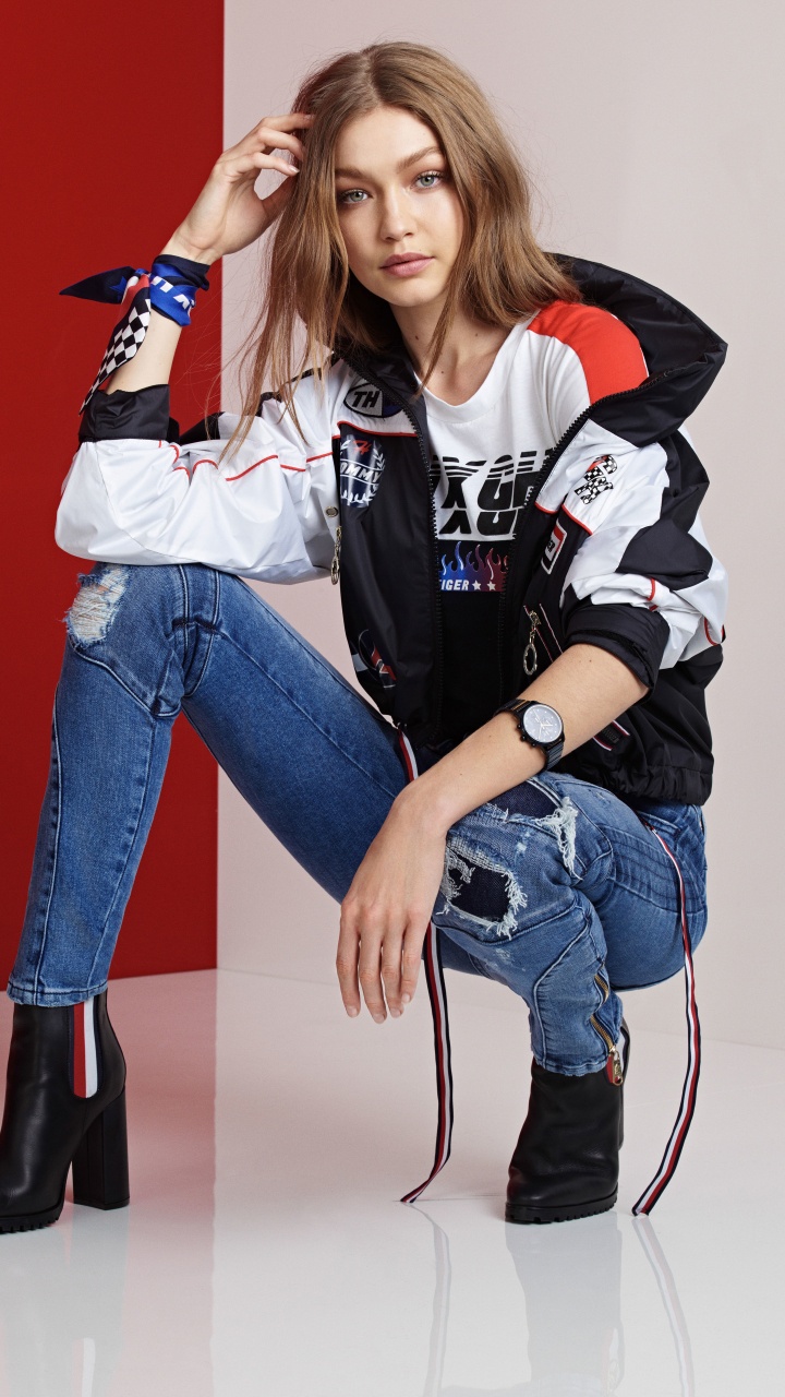 Tommy Hilfiger Gigi Hadid, Camiseta, Tommy Hilfiger, Zapato, Jeans. Wallpaper in 720x1280 Resolution