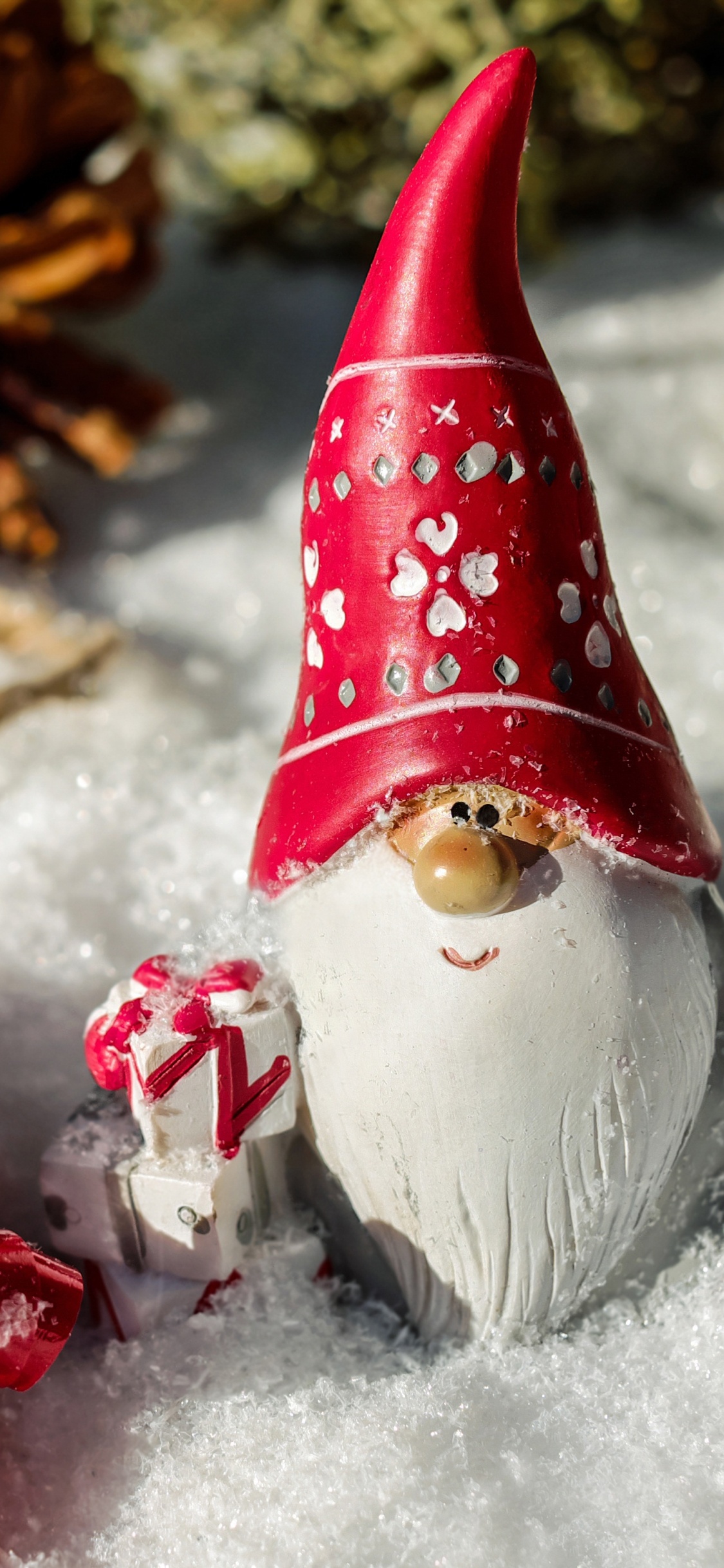 Weihnachten, Weihnachtsmann, Weihnachtsdekoration, Christmas Ornament, Weihnachtsbaum. Wallpaper in 1125x2436 Resolution