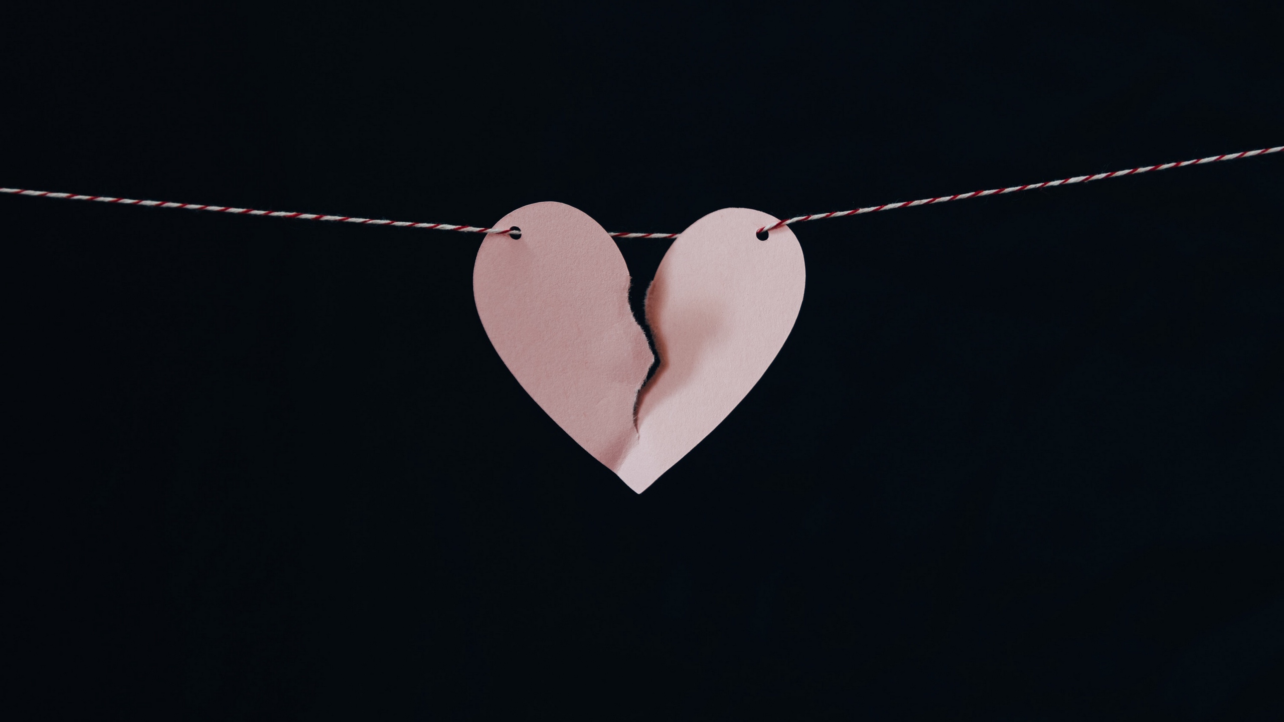 Heart, Love, Necklace, Jewellery, Darkness. Wallpaper in 2560x1440 Resolution
