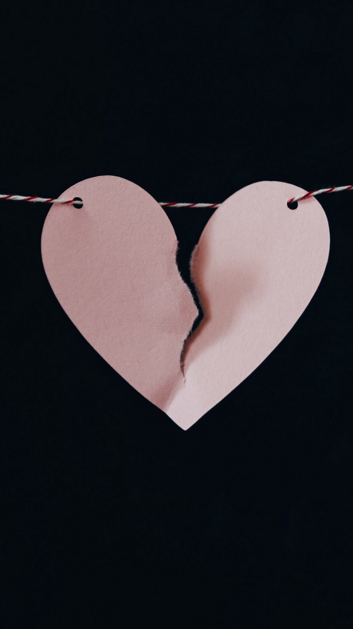 Cœur, Amour, Bijouterie, Obscurité, Publicité. Wallpaper in 720x1280 Resolution