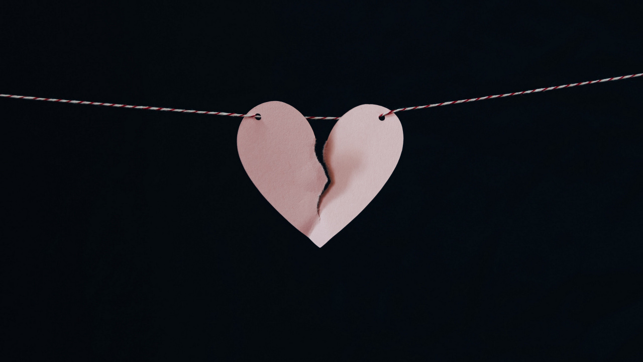 Herzen, Liebe, Halskette, Schmuckstück, Werbung. Wallpaper in 1280x720 Resolution