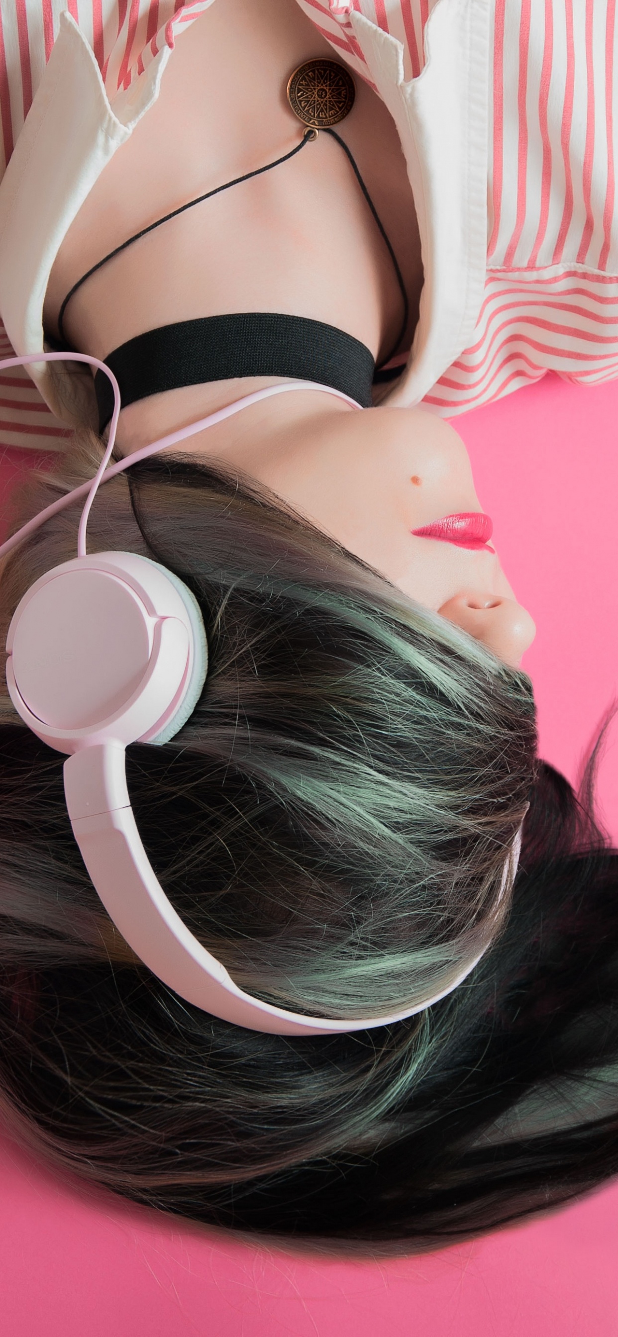 Headphones, Hair, Pink, Beauty, Hairstyle. Wallpaper in 1242x2688 Resolution