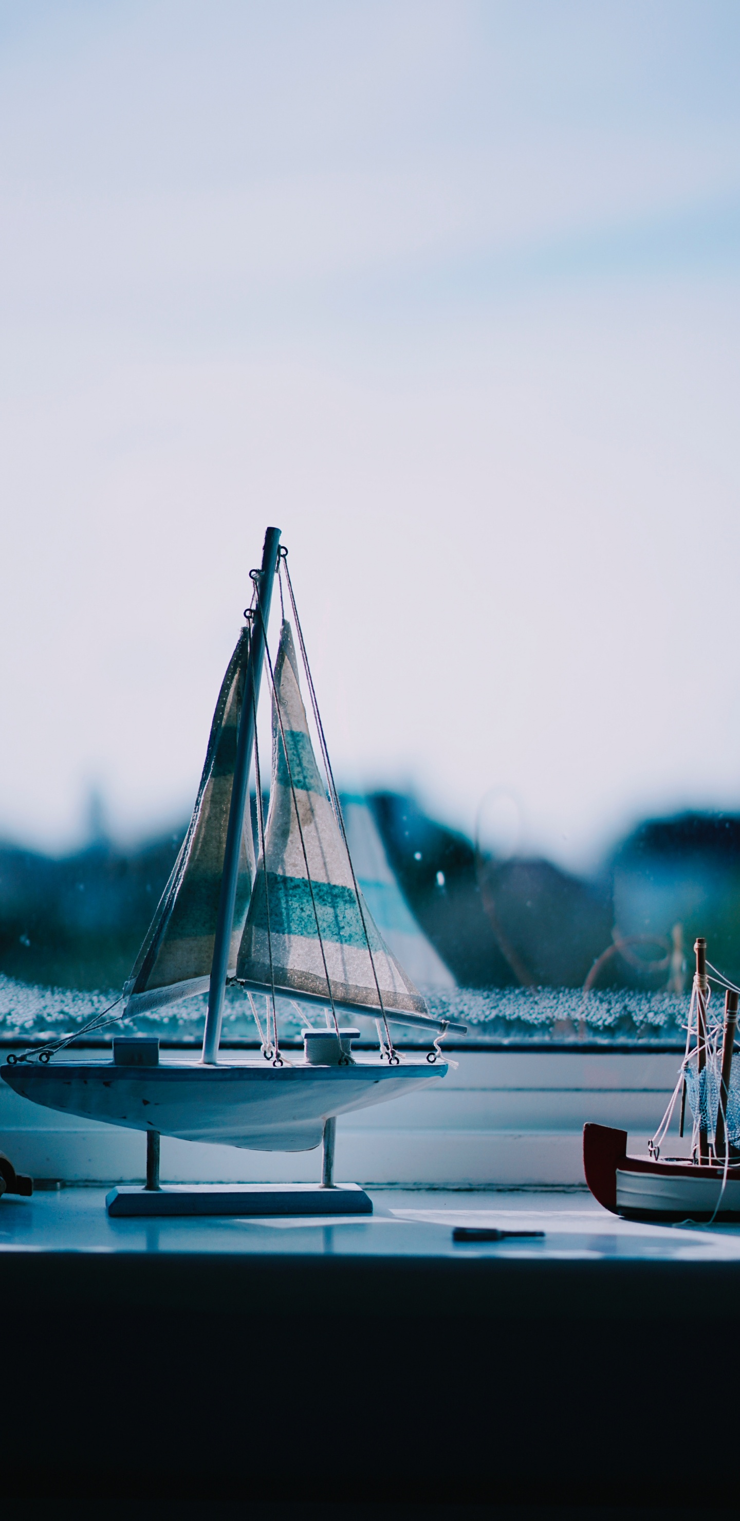 White Sail Boat on Body of Water During Daytime. Wallpaper in 1440x2960 Resolution