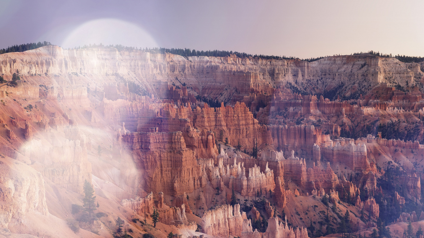 Tagsüber Brauner Felsiger Berg Unter Weißem Himmel. Wallpaper in 1366x768 Resolution