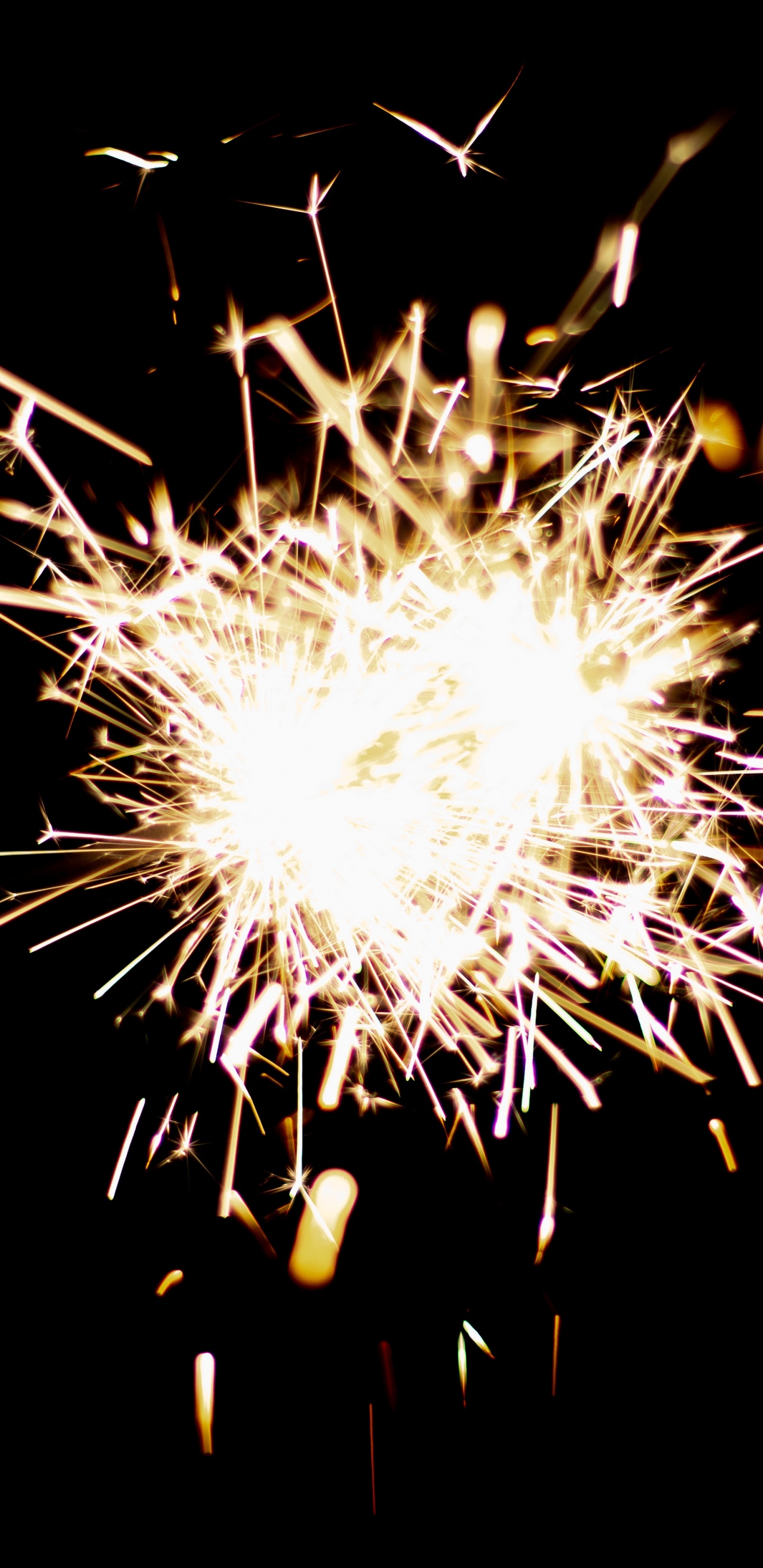 Wunderkerze, Feuerwerk, Neue Jahre Tag, Diwali, Mitternacht. Wallpaper in 1440x2960 Resolution