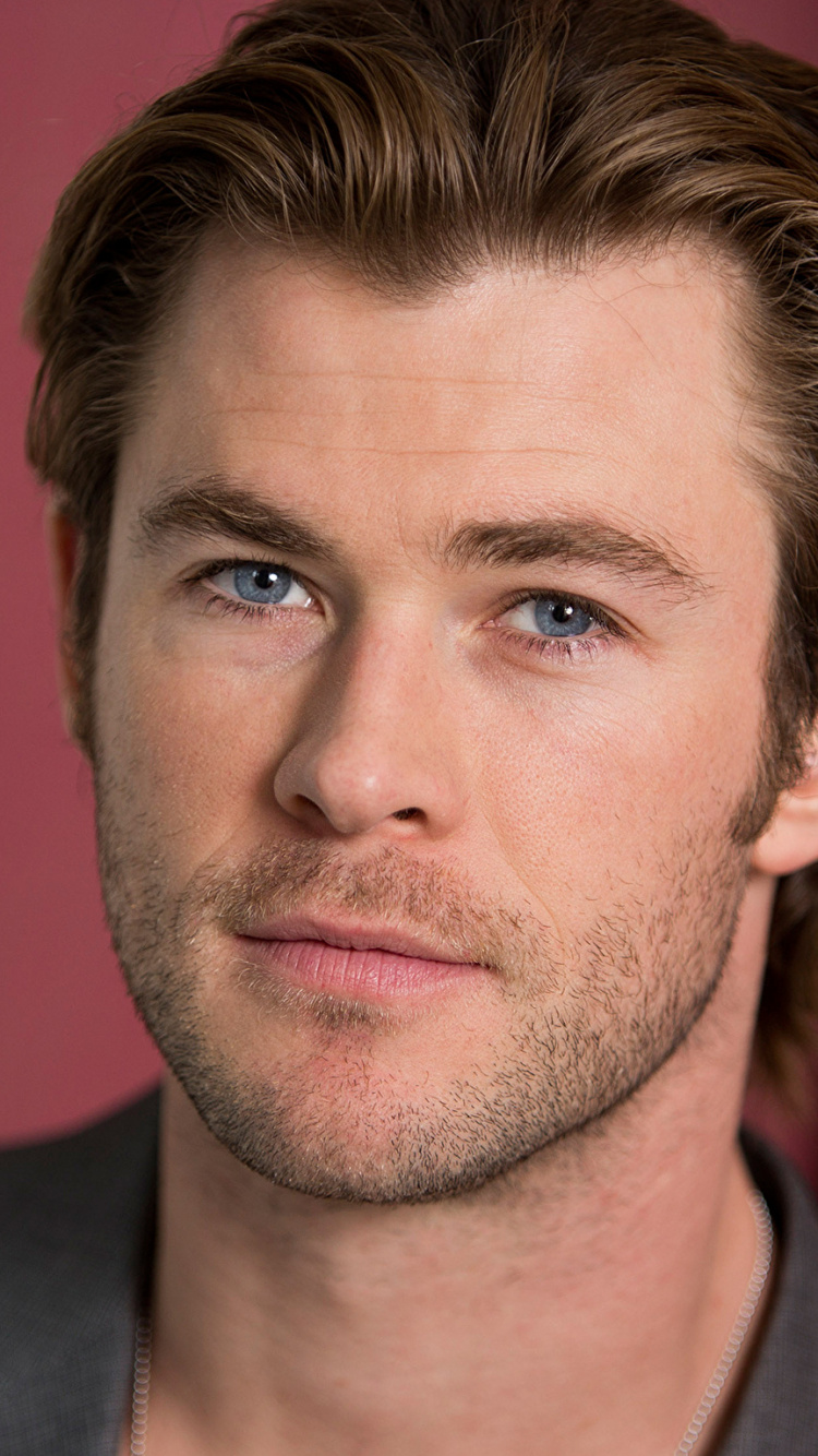 Célébrité, Acteur, Les Poils du Visage, Front, Sourcil. Wallpaper in 750x1334 Resolution