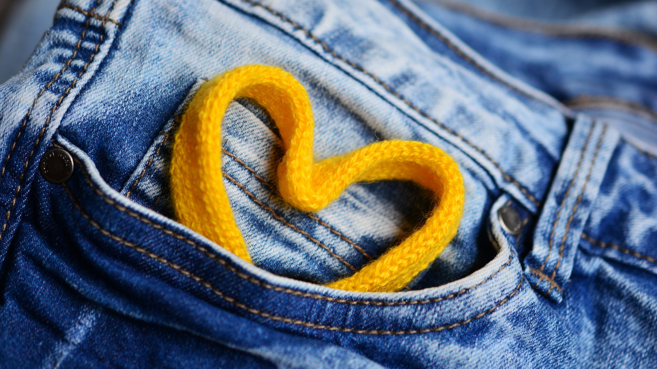 Jeans, Clothing, Denim, Trousers, Pocket. Wallpaper in 2560x1440 Resolution