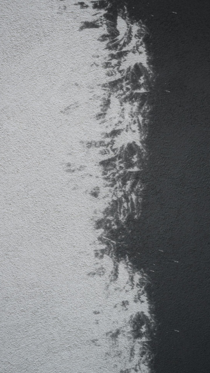 Eau, Noir et Blanc, Surface de la Route, Asphalt, Gris. Wallpaper in 720x1280 Resolution