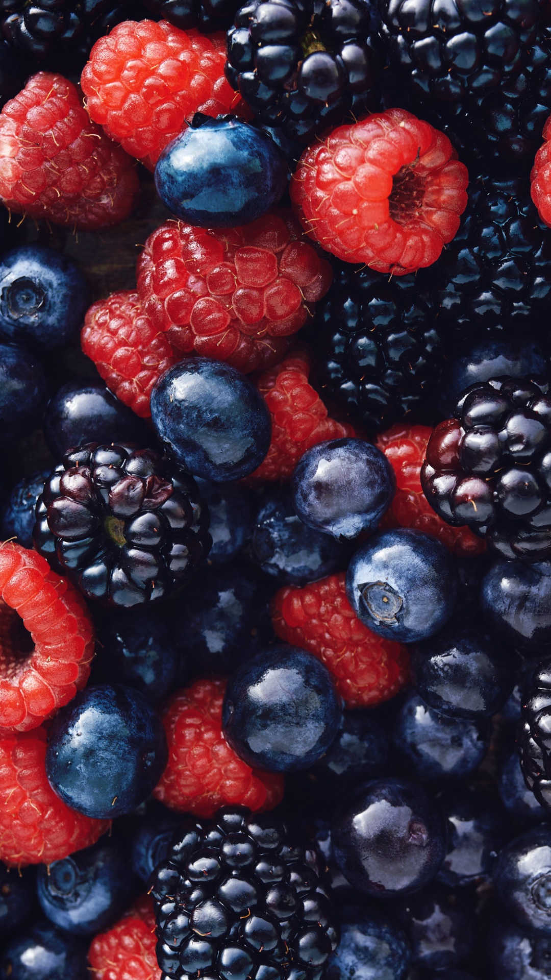 Berries and Raspberries, Raspberry, Strawberry, Blackberry, Blueberry. Wallpaper in 1080x1920 Resolution