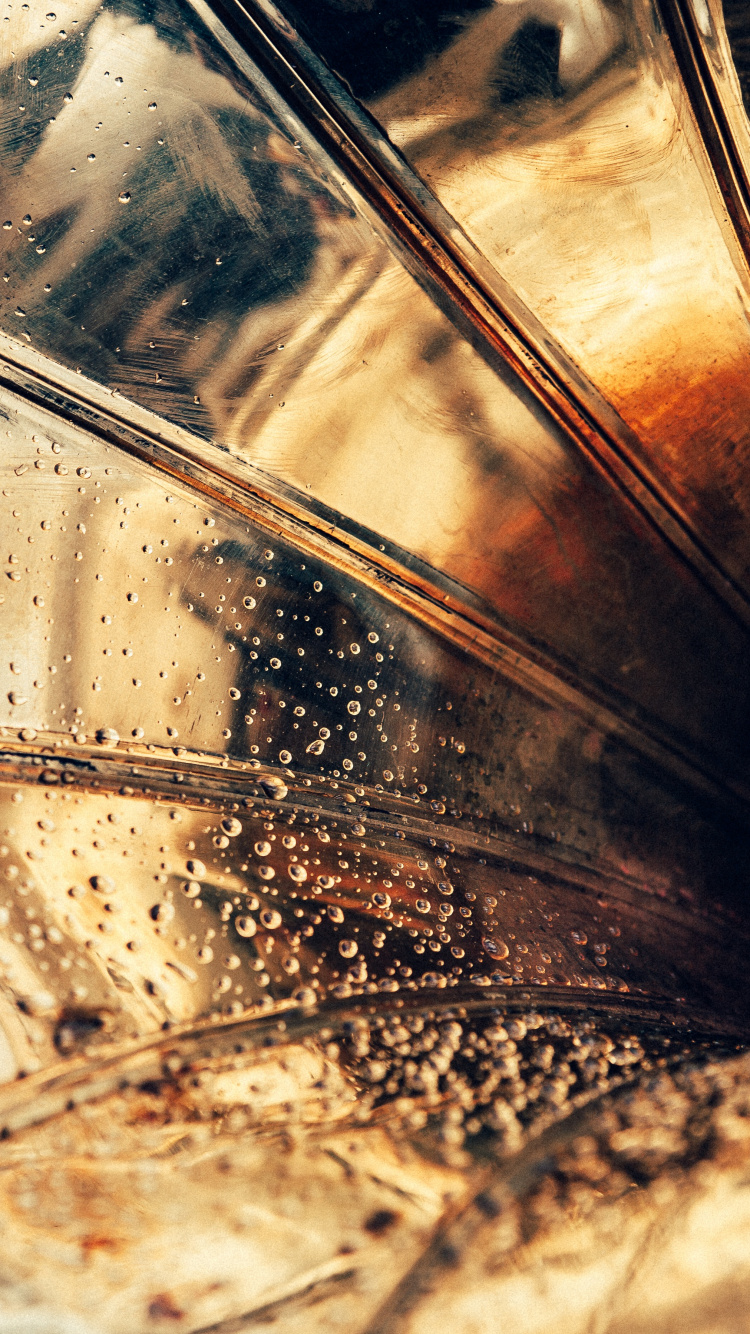 Eau, de Teintes et de Nuances, Métal, Verre, Instrument de Musique. Wallpaper in 750x1334 Resolution