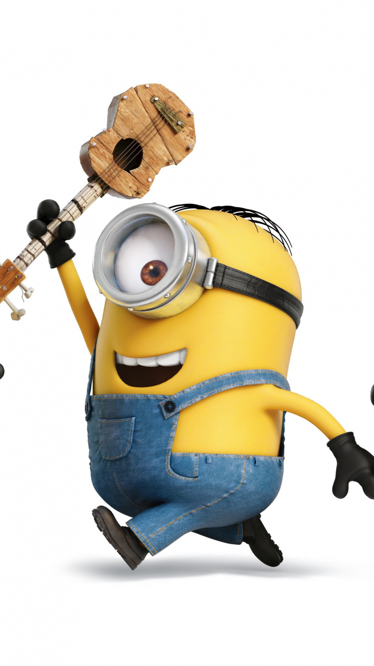 Dos Minions Sosteniendo Guitarra y Guitarra. Wallpaper in 750x1334 Resolution