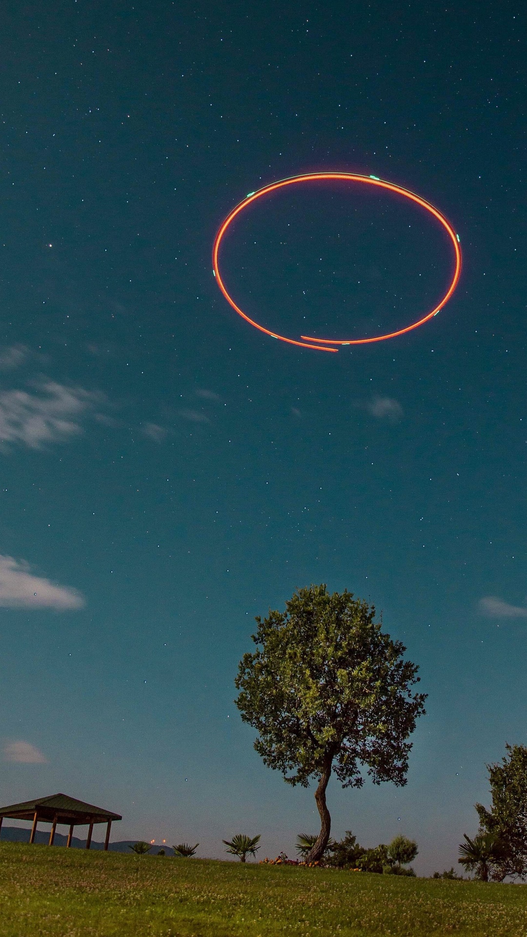 Horizont, Kosmos, Universum, Apple, Unidentified Flying Object. Wallpaper in 1080x1920 Resolution