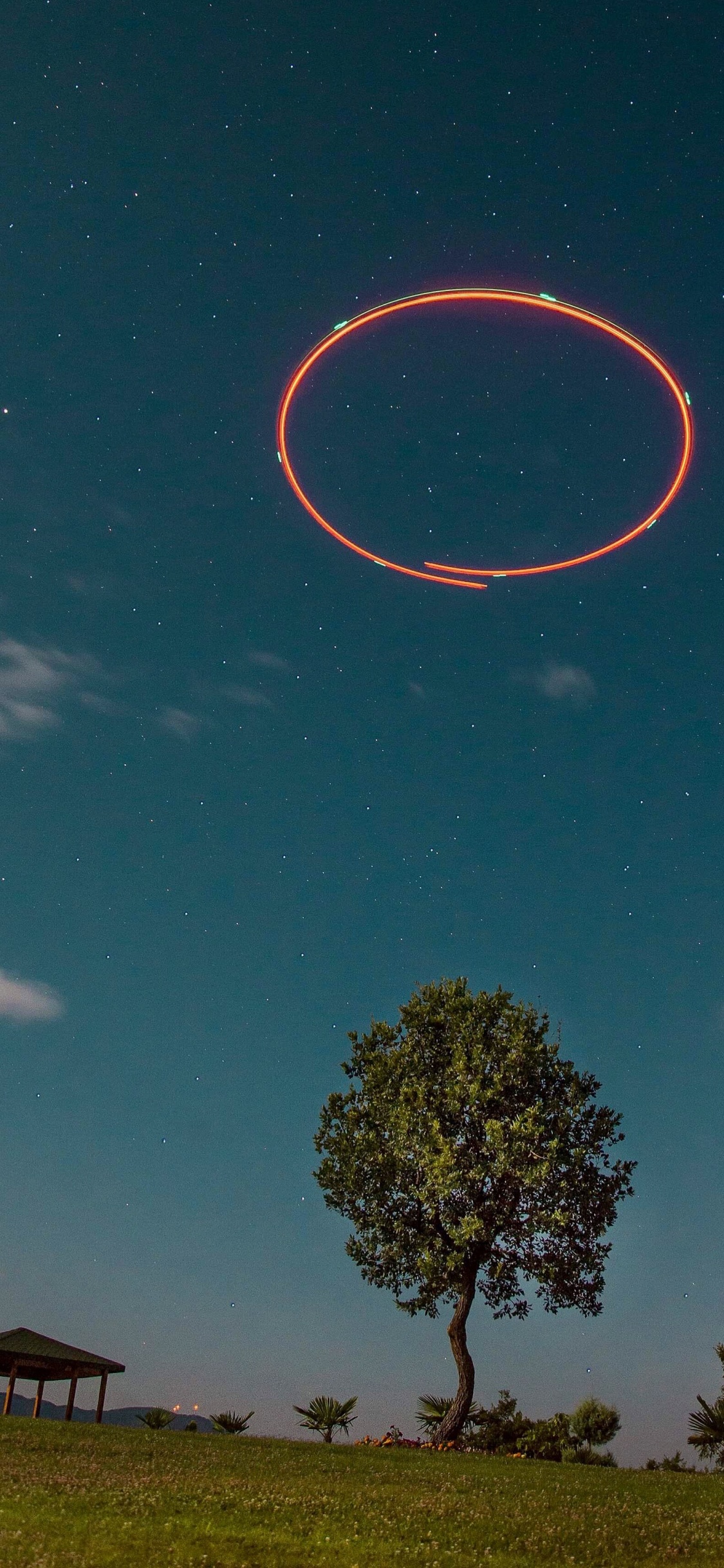 Horizont, Kosmos, Universum, Apple, Unidentified Flying Object. Wallpaper in 1125x2436 Resolution