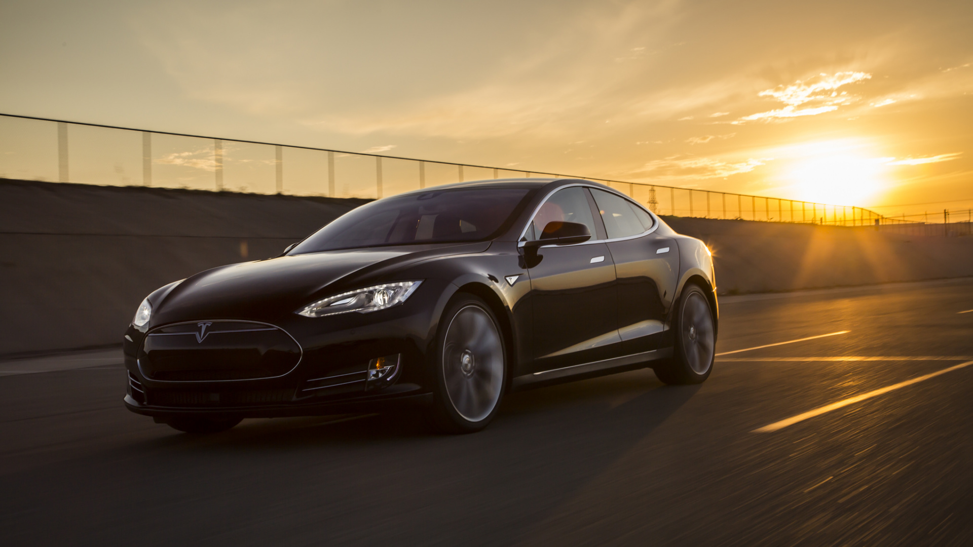 Bmw m 3 Coupe Negro en la Carretera. Wallpaper in 1920x1080 Resolution