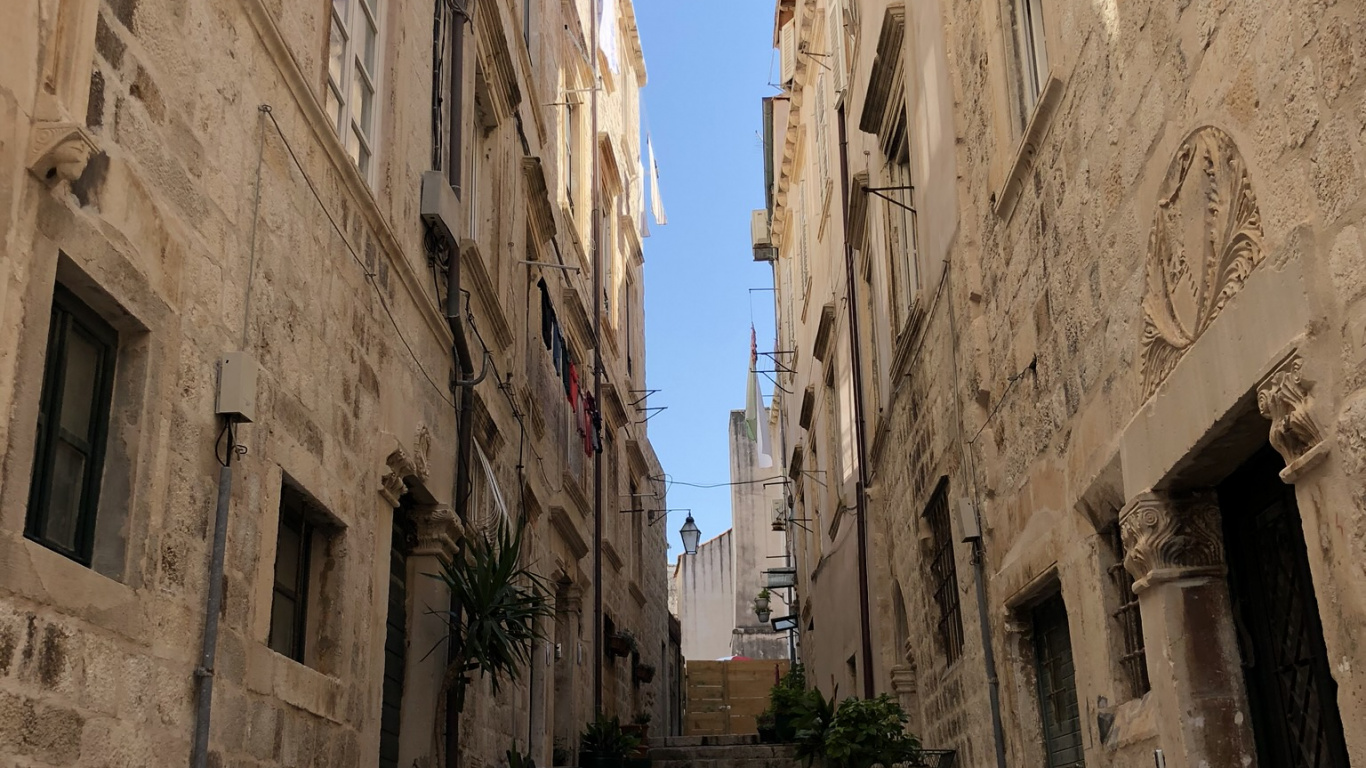 Alley, Ancient History, Medieval Architecture, Historic Site, Faade. Wallpaper in 1366x768 Resolution