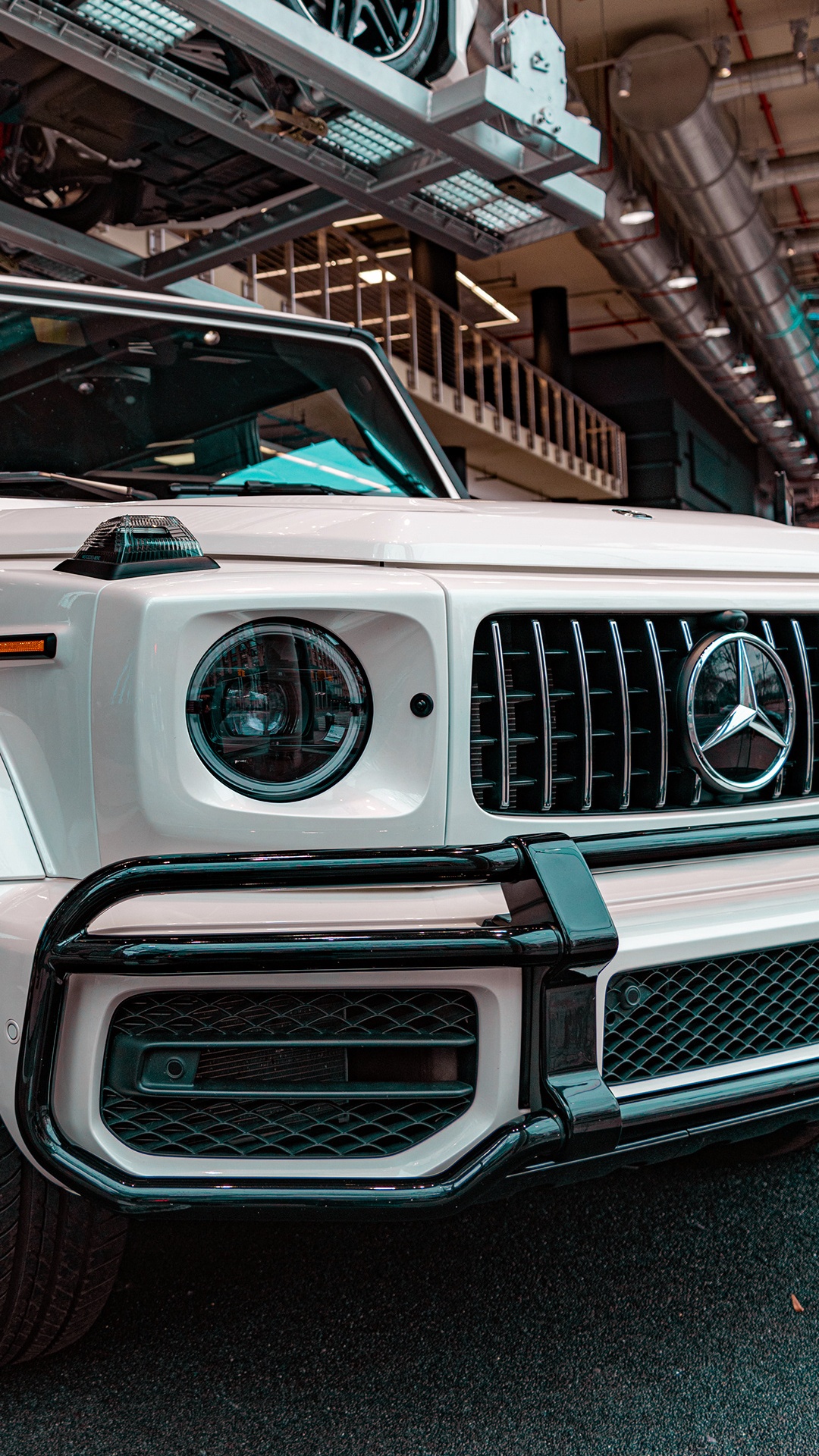 Tope, Coche, Neumatico, Parrilla, Iluminación Automotriz. Wallpaper in 1080x1920 Resolution