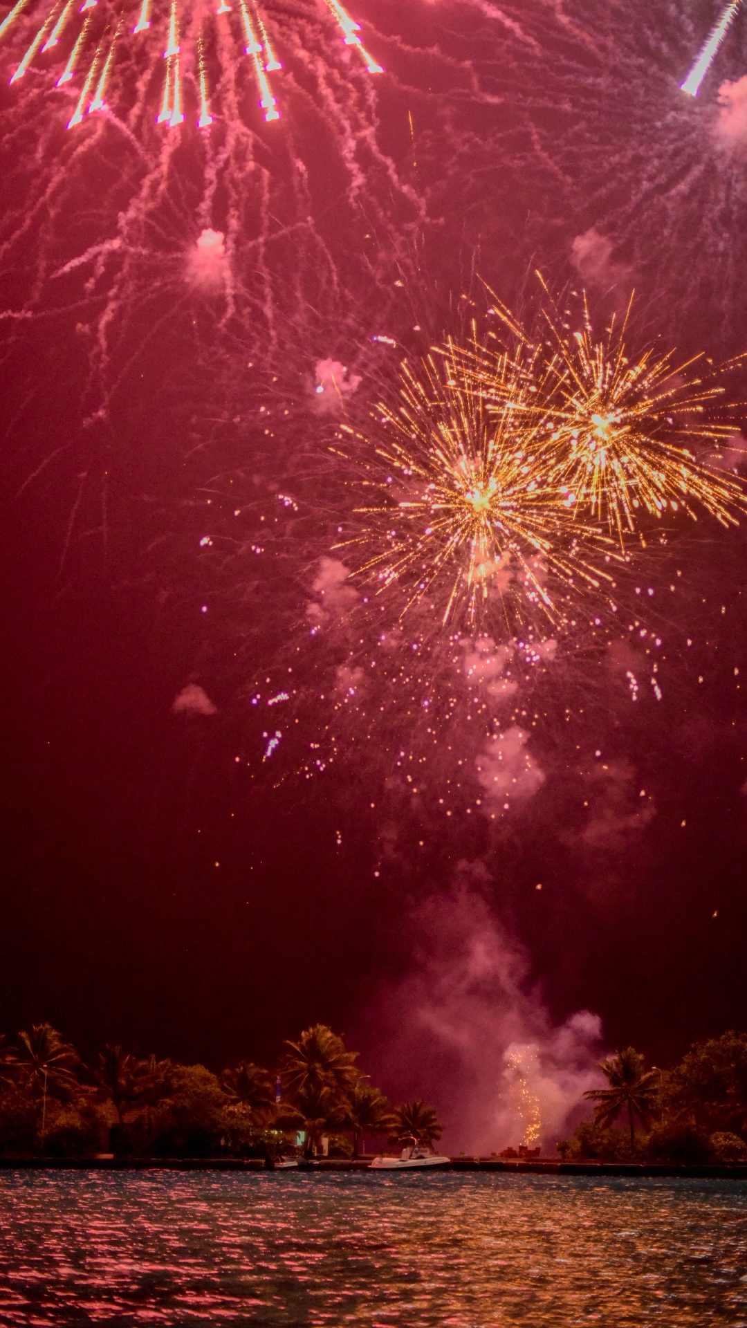 Feuerwerk, Neue Jahre Tag, Nacht, Pink, Veranstaltung. Wallpaper in 1080x1920 Resolution