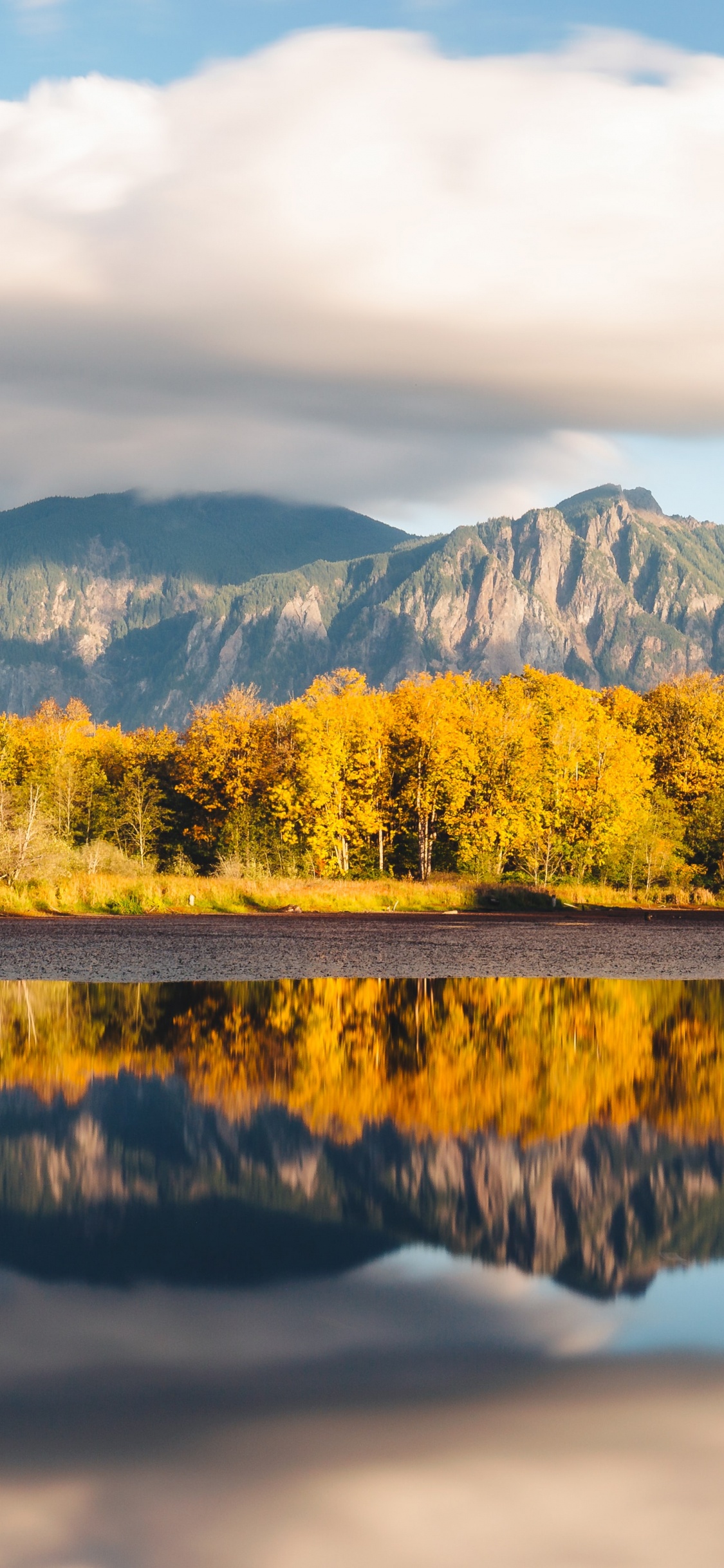 Snovalley Wellness-Therapie, Wasser, Cloud, Wasserressourcen, Naturlandschaft. Wallpaper in 1125x2436 Resolution