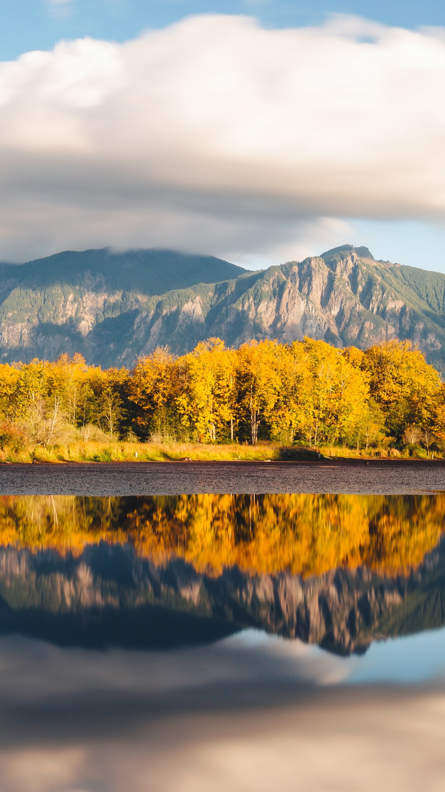 Snovalley Wellness Therapy, Water, Cloud, Water Resources, Mountain. Wallpaper in 1440x2560 Resolution