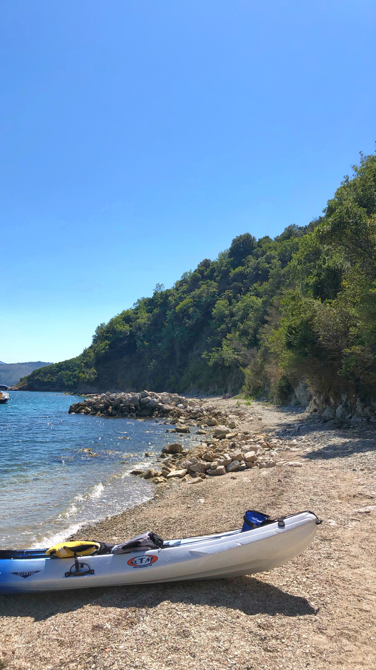 Montenegro, Kayak de Mar, Moto de Agua, Barco, Costa. Wallpaper in 750x1334 Resolution