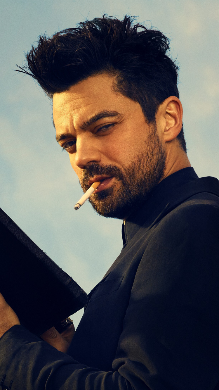 Man in Black Long Sleeve Shirt Holding Black Book. Wallpaper in 750x1334 Resolution