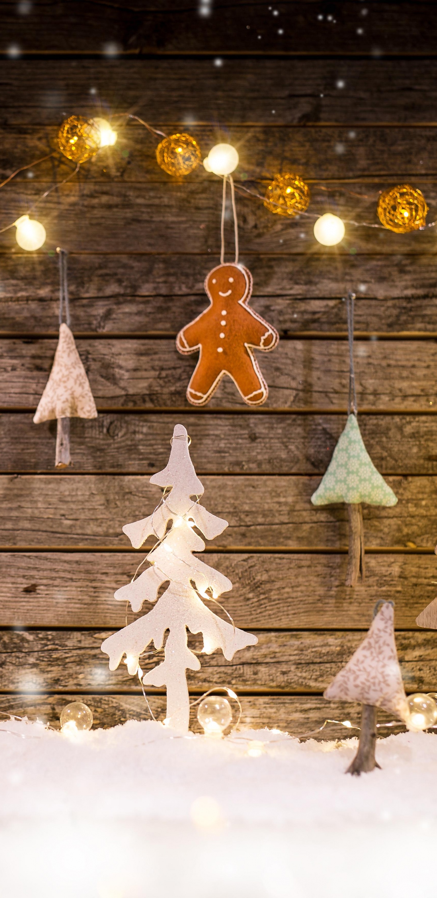 Weihnachten, Weihnachtsbaum, Weihnachtsdekoration, Winter, Tradition. Wallpaper in 1440x2960 Resolution